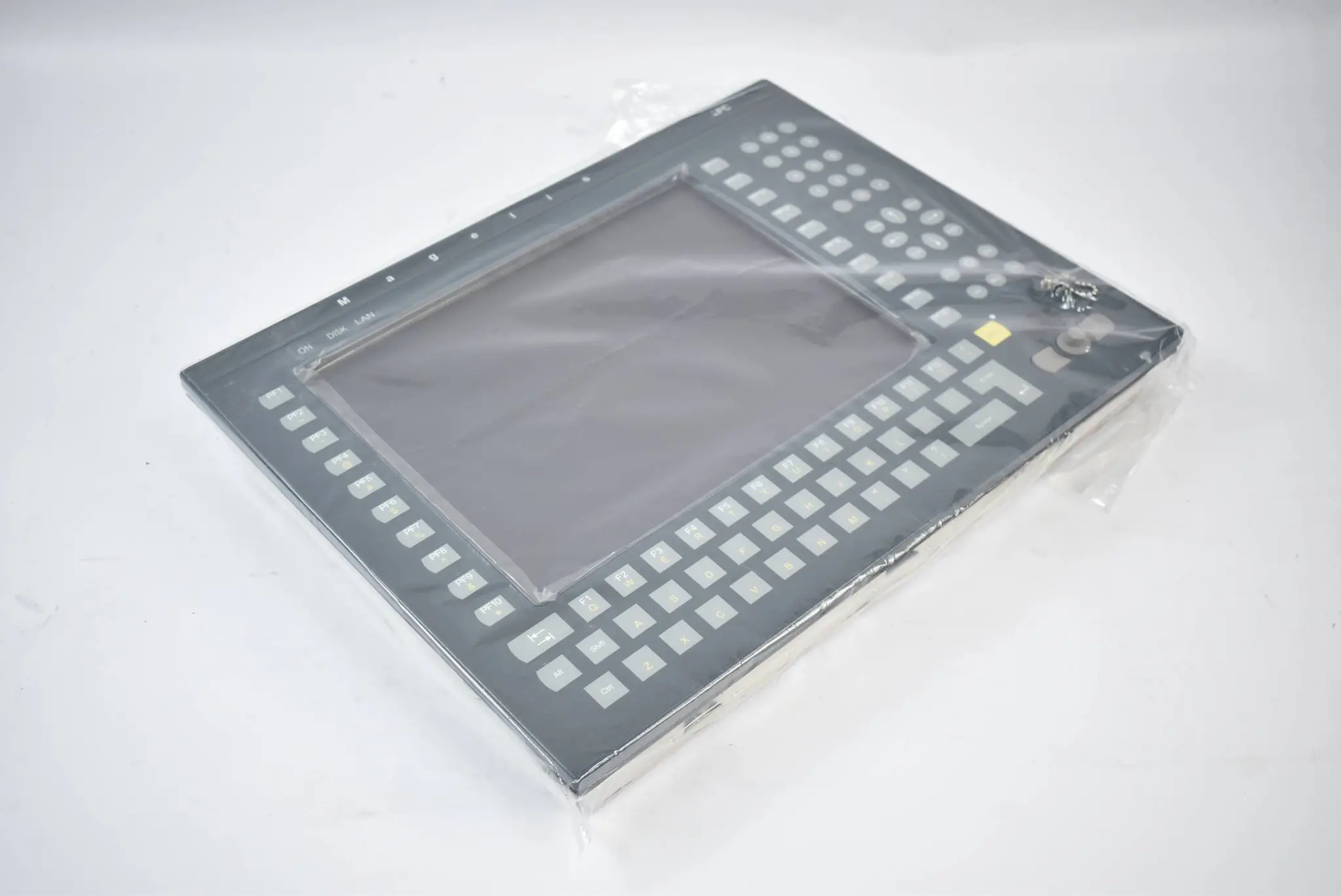 Produktfoto 1 von Schneider Electric Magelis IPC Front Panel 15" KBD MPCNA50NNN00N