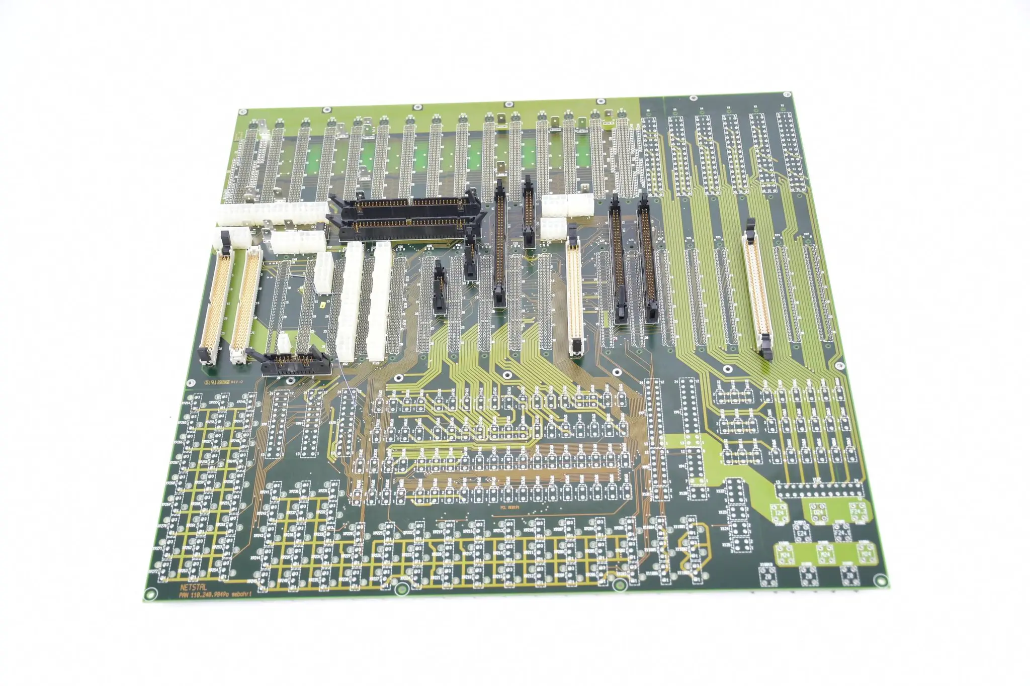 Produktfoto 1 von Netstal Systemkarte PAN 110.240.9050c komplett ( PAN 110.240.9849a gebohrt )
