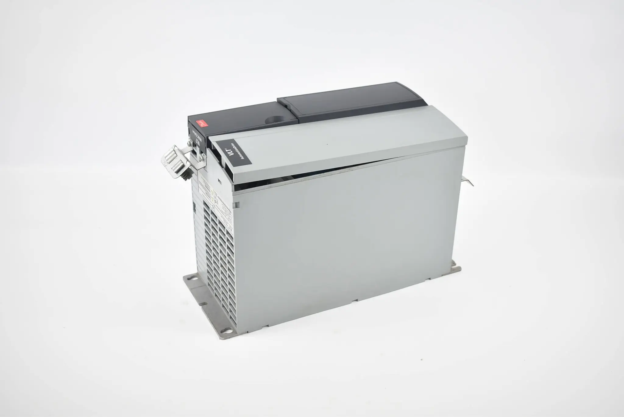 Produktfoto 1 von Danfoss VLT Umrichter FC-102P11KT4E20H1XXXXXXSXXXXAXBXCXXXXDX ( 131F8649 ) 11kW