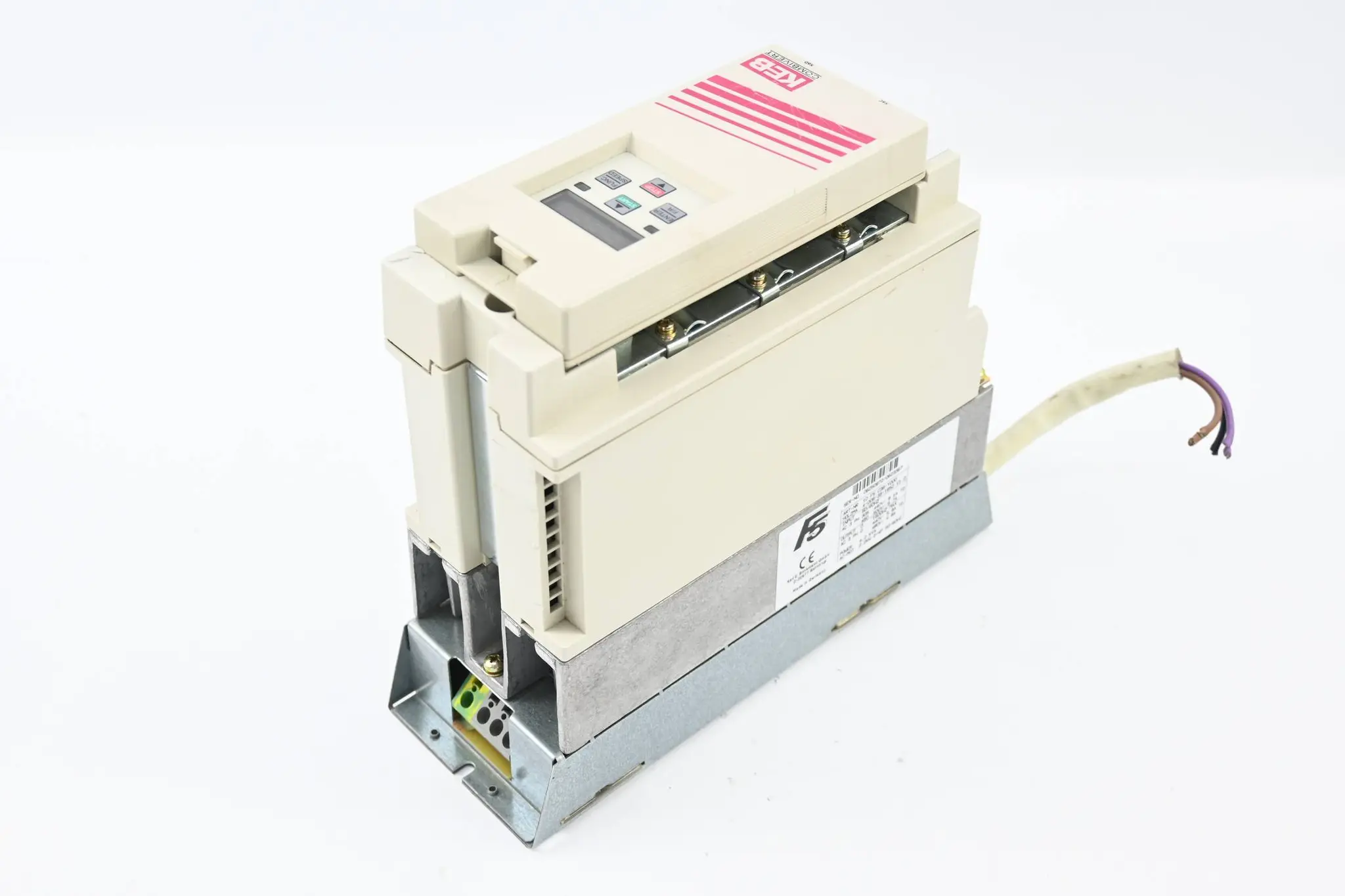 Produktfoto 1 von KEB Combivert F5 Umrichter 10.F5.C3B-Y000 + Operator Keyboard 00.F5.060-1000