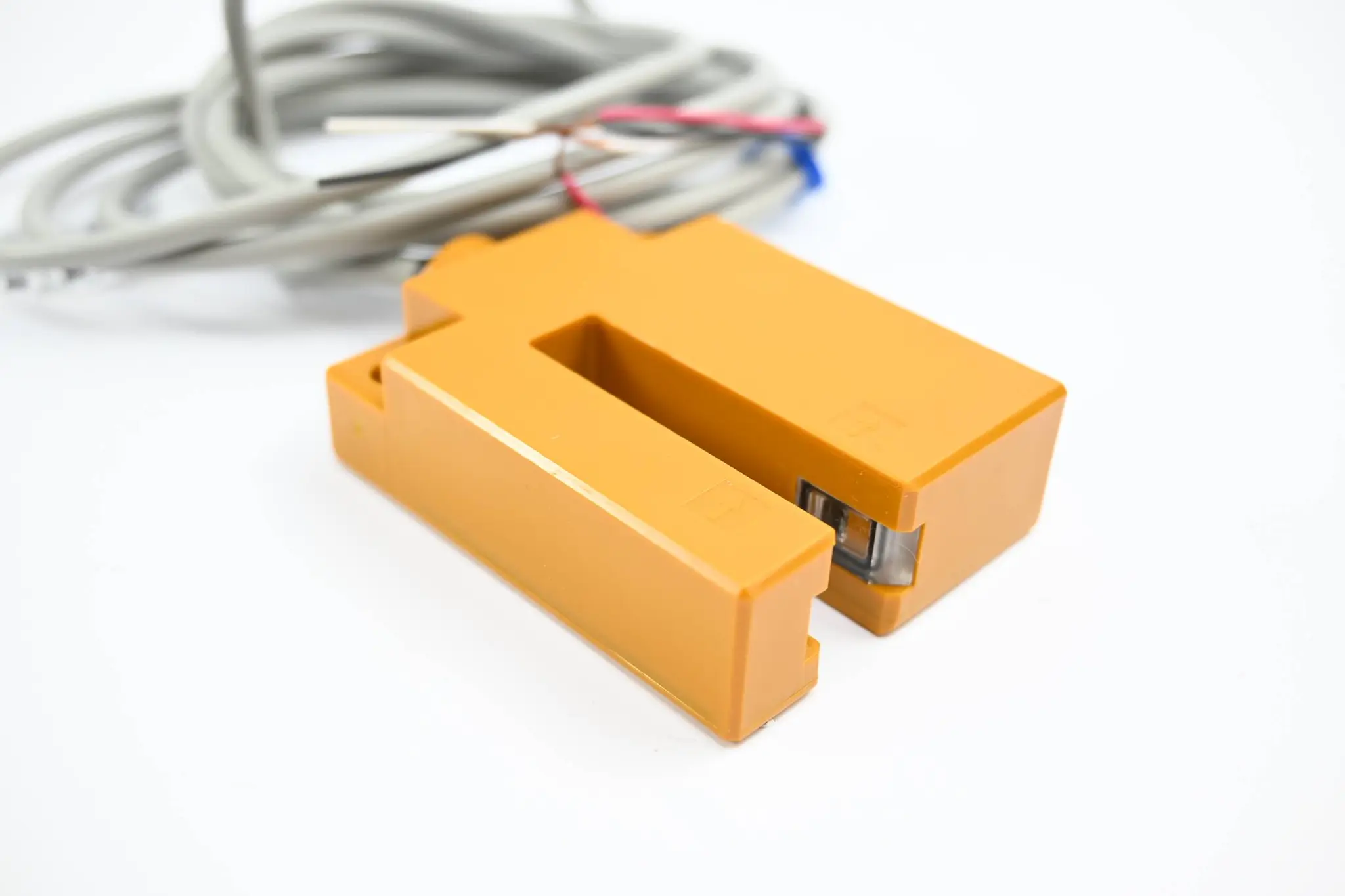 Produktfoto 1 von Omron Photoelectric Switch 12-24 VDC ( E3S-GS1B4 )