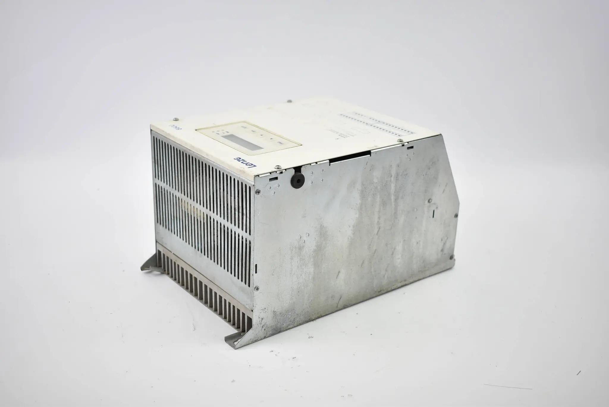 Produktfoto 1 von Lenze Umrichter Antrieb Reihe 8600 33.8603_E ( 00361076 ) E.5B.60