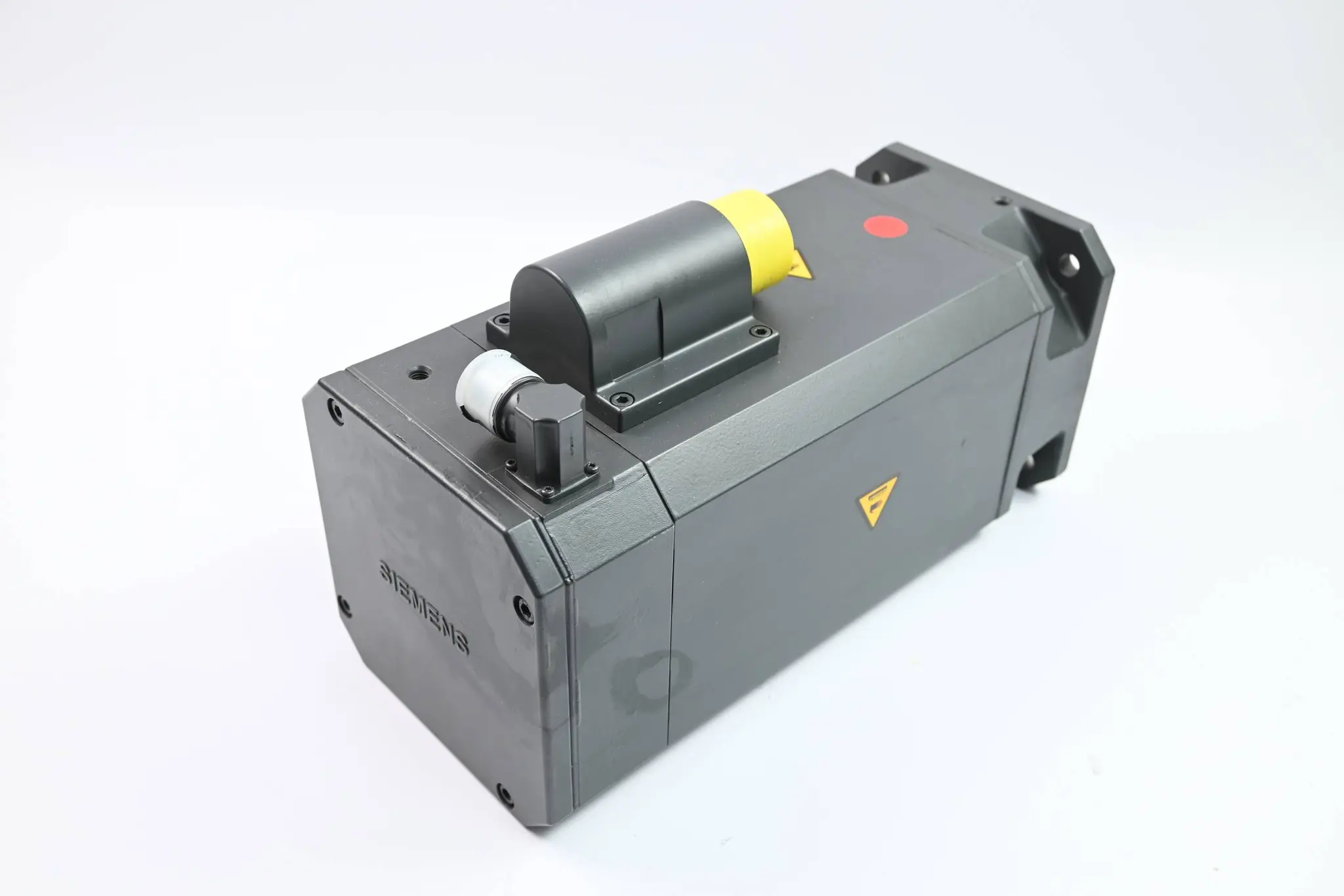 Produktfoto 1 von Siemens Drehstrom Servomotor 1FT6084-1AF71-4AH1 ( 1FT6 084-1AF71-4AH1 )