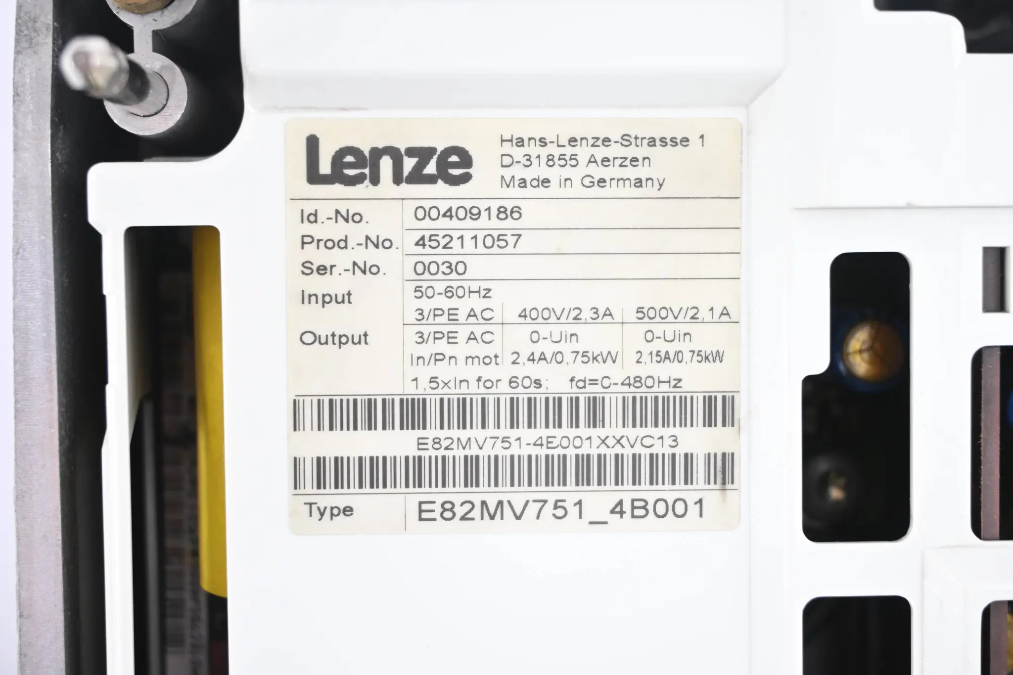 Produktfoto 1 von Lenze 8200 motec Frequenzumrichter E82MV751_4B001 ( 00409186 )