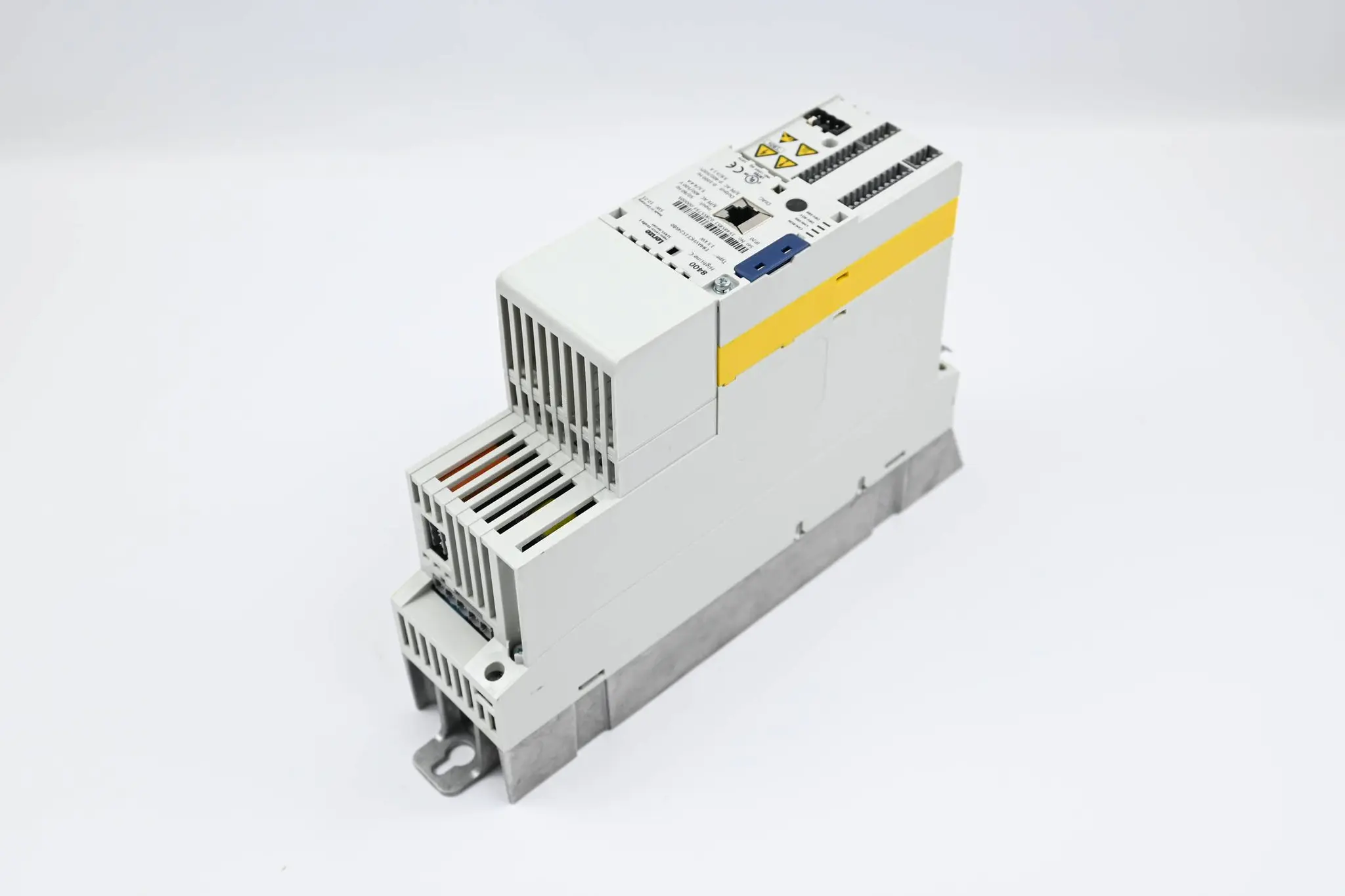 Produktfoto 1 von Lenze Inverter 8400 Highline C E84AVHCE1524SB0
