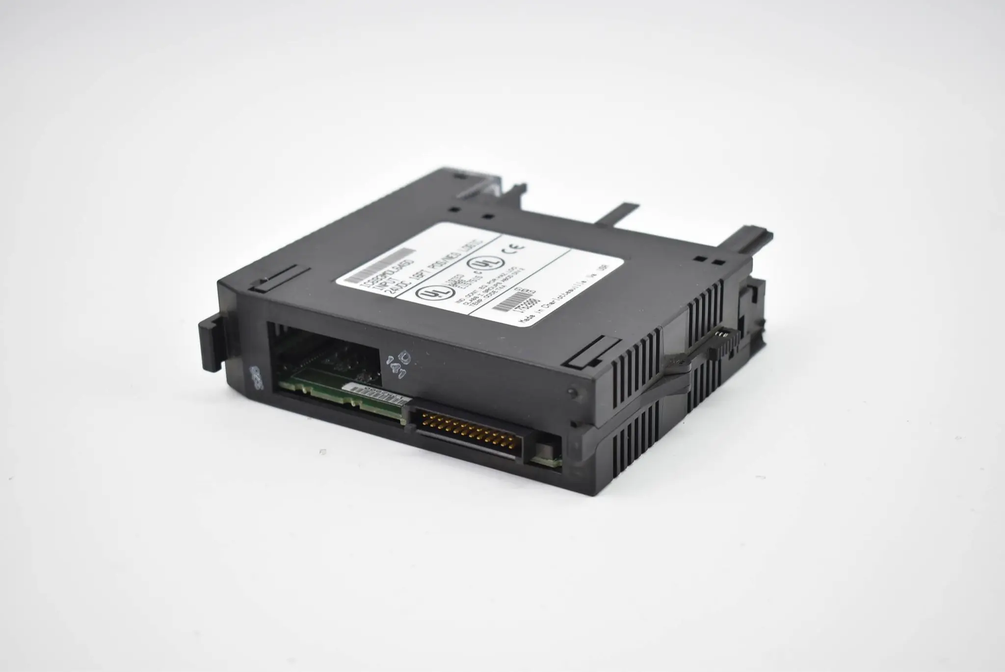 Produktfoto 1 von FANUC Output Modul IC693MDL645D ( 24VDC 16PT )
