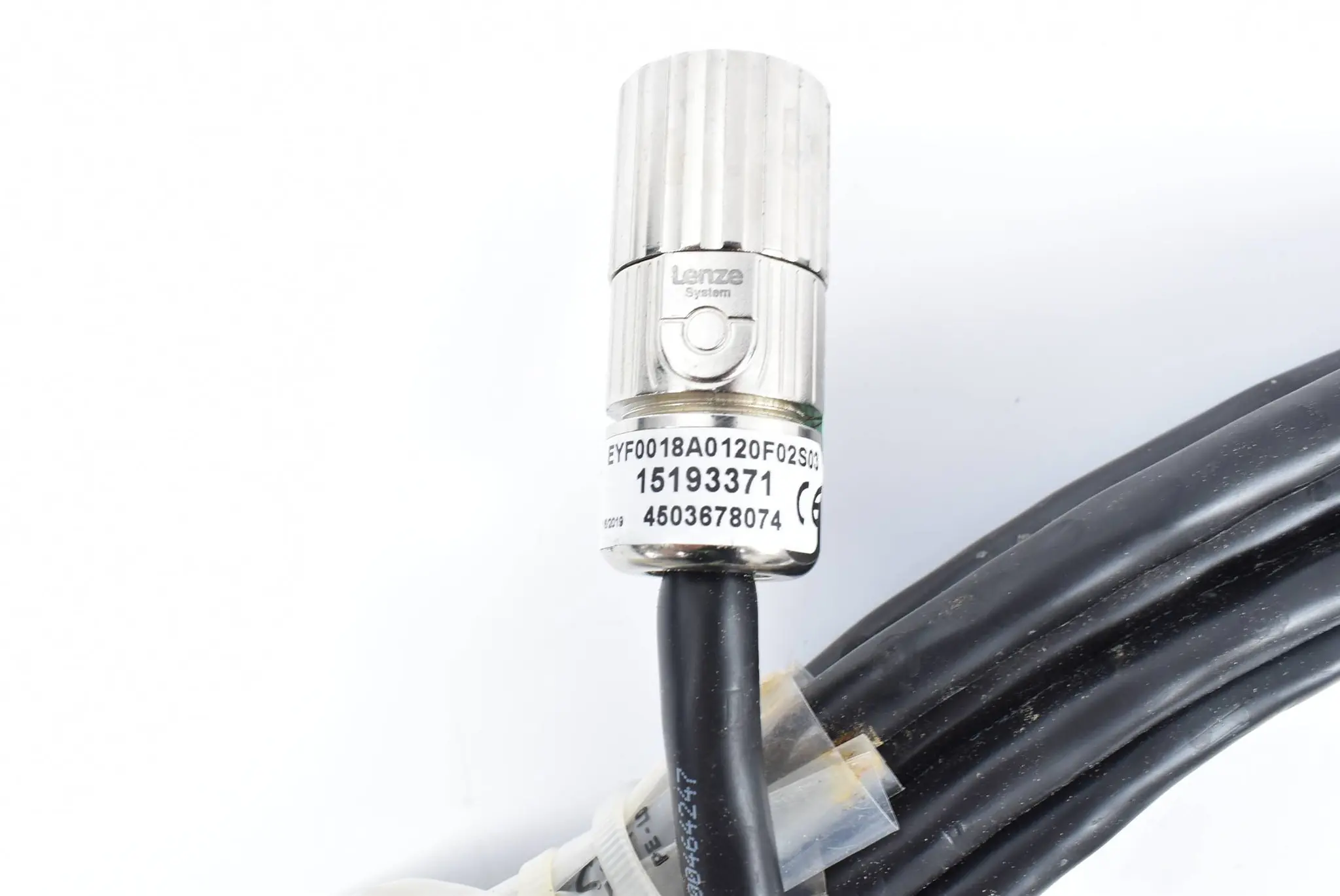 Produktfoto 1 von Lenze Encoderkabel EYF0018A0120F02S03 ( 15193371 )