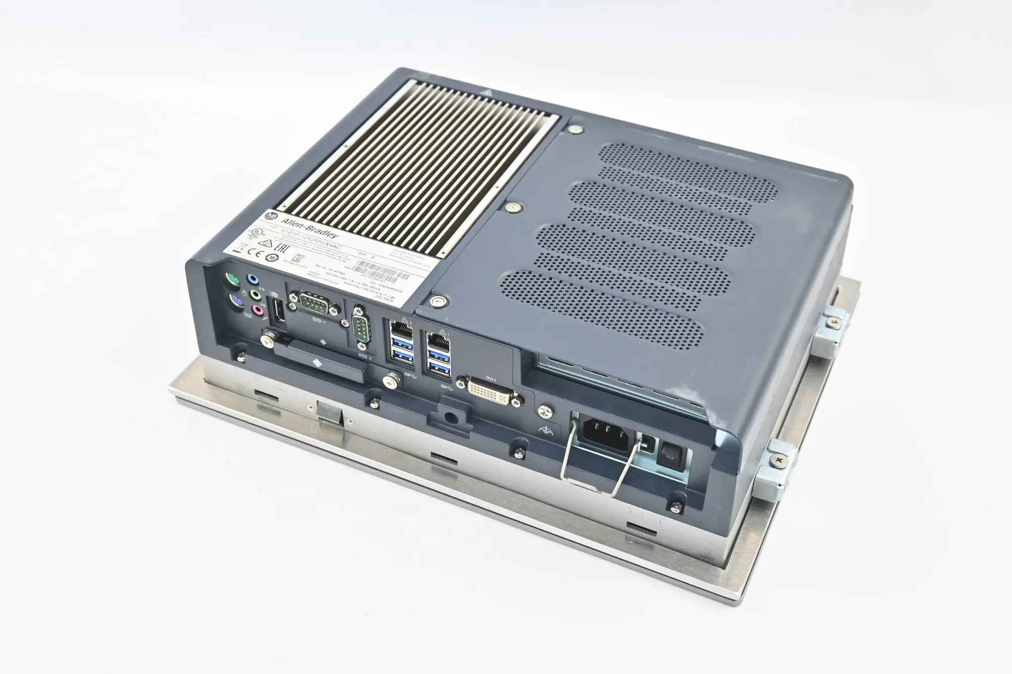 Produktfoto 1 von Allen-Bradley 1200P Industriecomputer 6181P-12A2MWX1AC ( Ser. F )