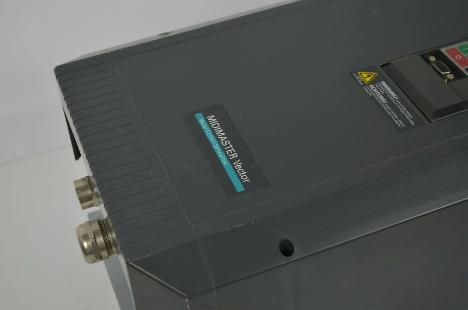 Produktfoto 1 von Siemens MIDIMASTER VECTOR 6SE3221-7DG40 ( 6SE3 221-7DG40 )