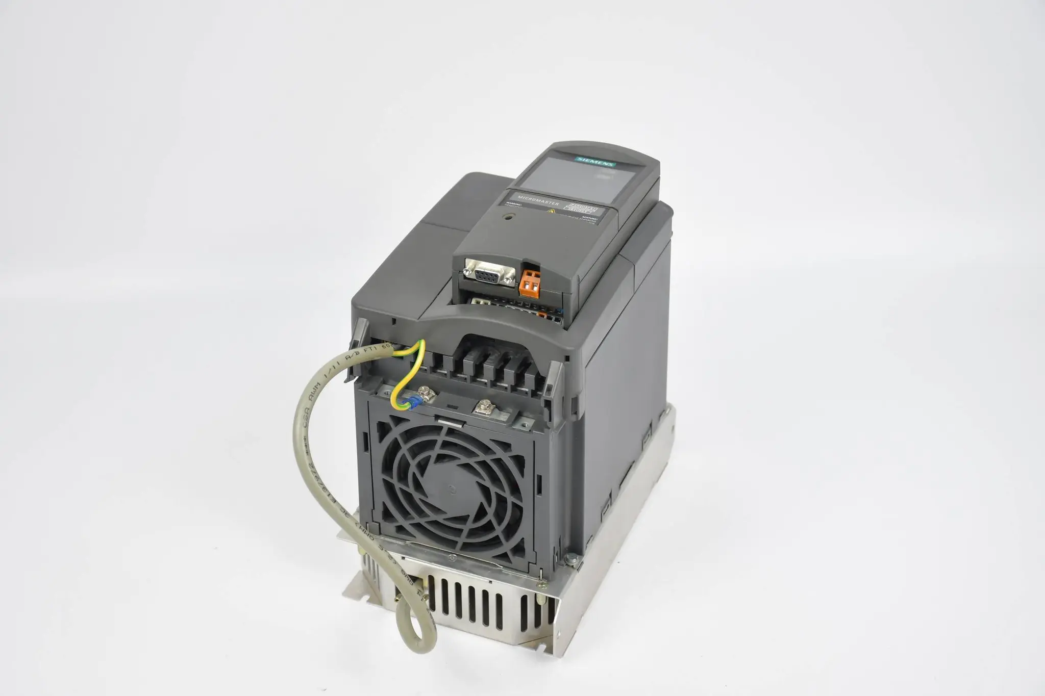 Produktfoto 1 von Siemens Micromaster 440 6SE6440-2AB21-1BA1 E H01/2.21 inkl. Kommutierungsdrossel