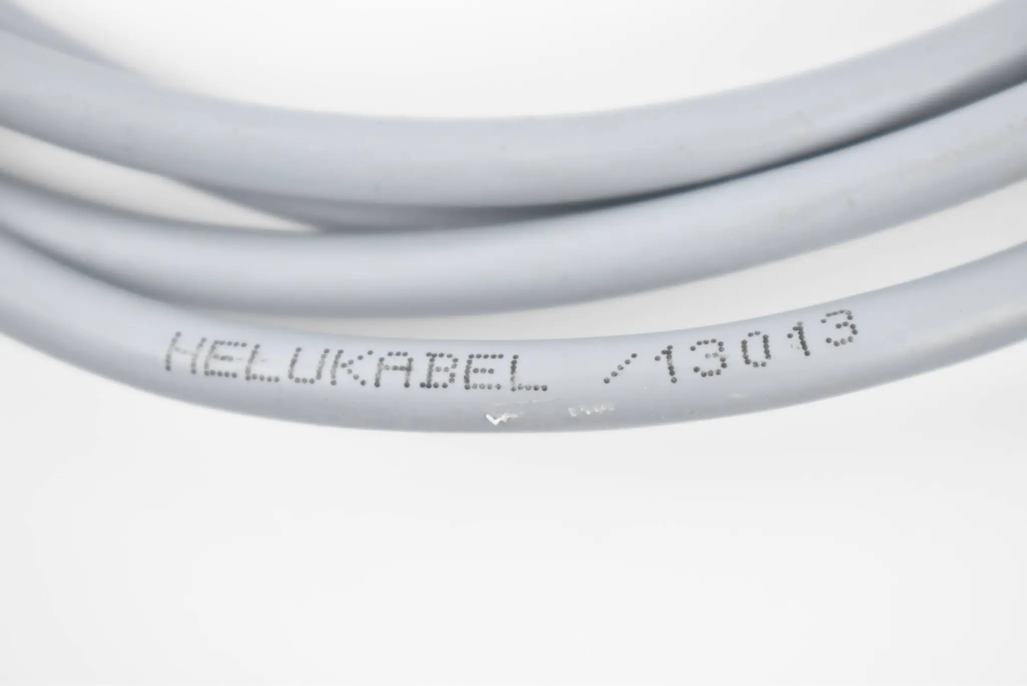 Produktfoto 1 von Helukabel Leitung 13013 ( H05VV5-F ) 4,5m