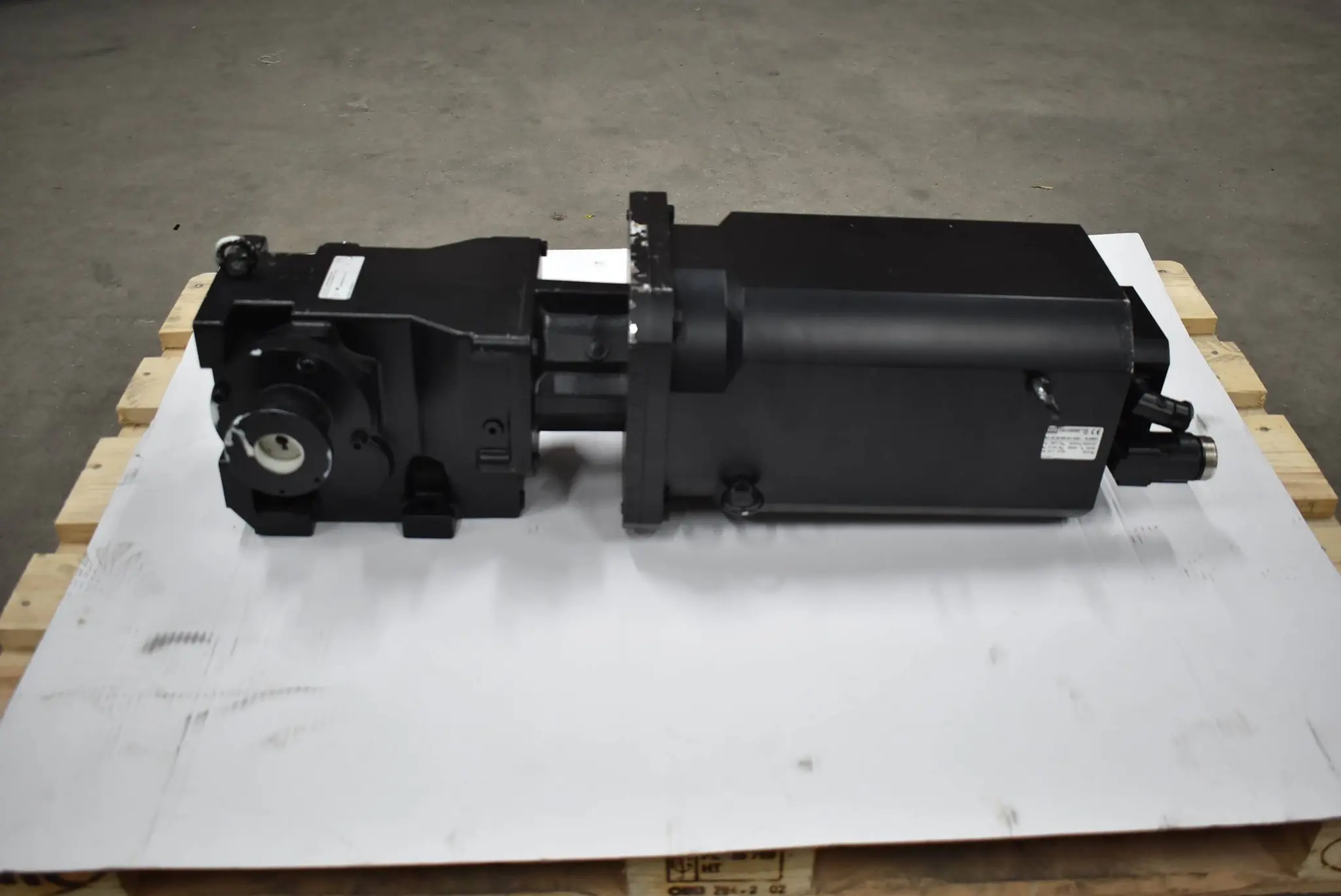 Produktfoto 1 von KEB Getriebemotor K4.3BV-82.SM.201-34E1 82.SM.201-34E1 239817