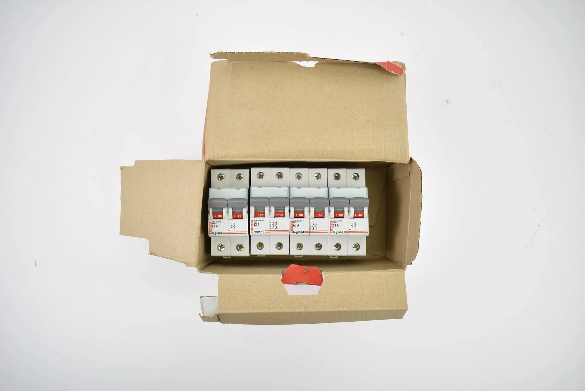 Produktfoto 1 von Legrand Trennschalter 63A 400V 4 Stück 043 30