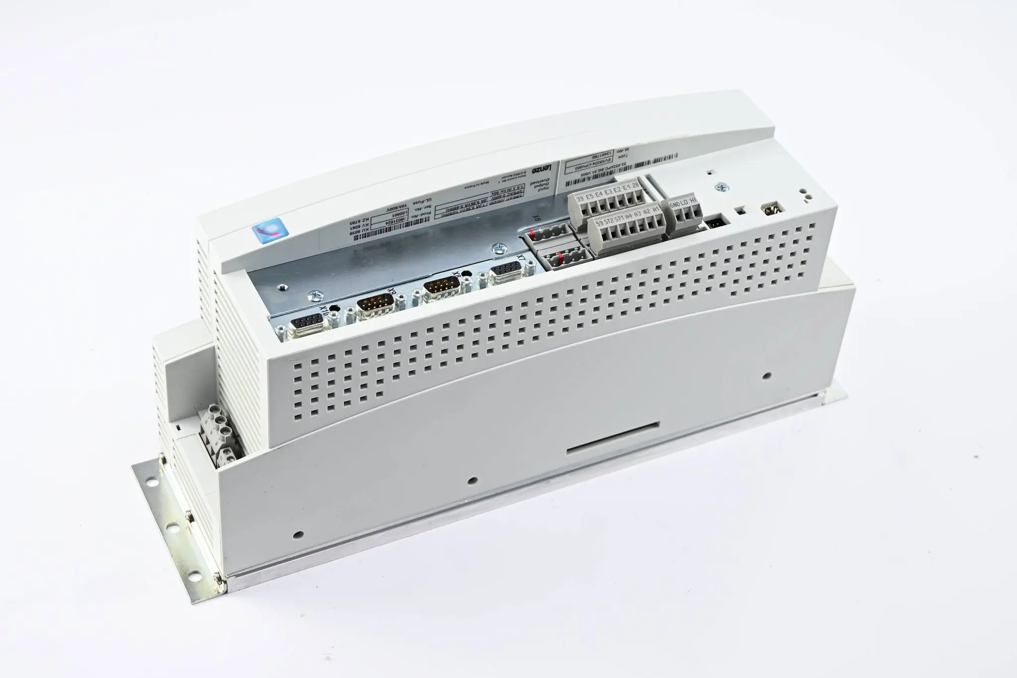 Produktfoto 1 von Lenze Servoumrichter EVS9324-CPV003 ( 13481760 ) 33.9324PC.8G.91.V003