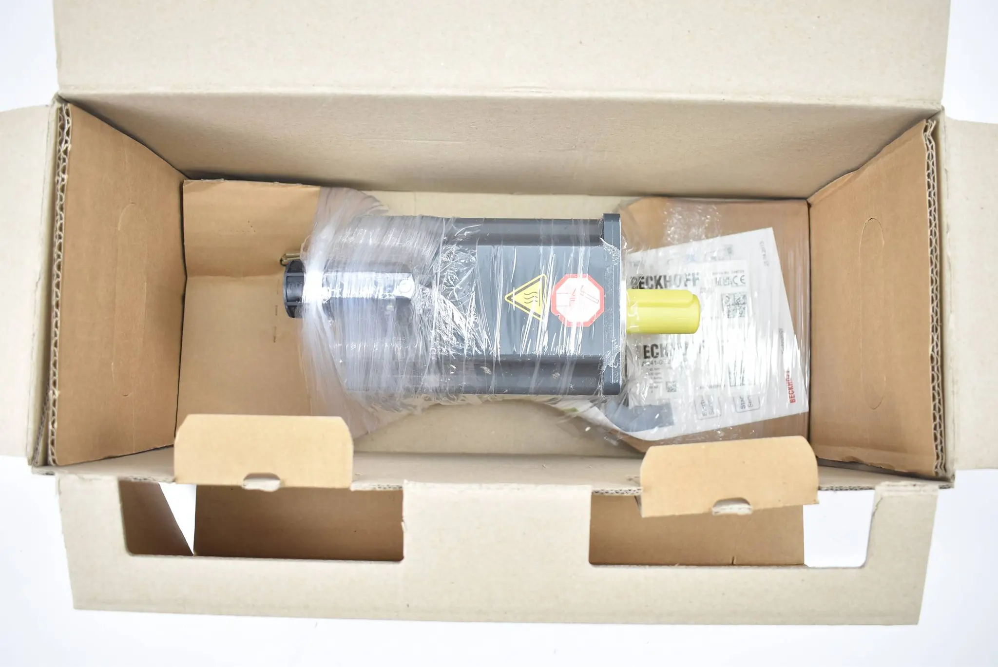 Produktfoto 1 von Beckhoff Servomotor AM8041-0E20-0000 ( 6000rpm 1,45kW )