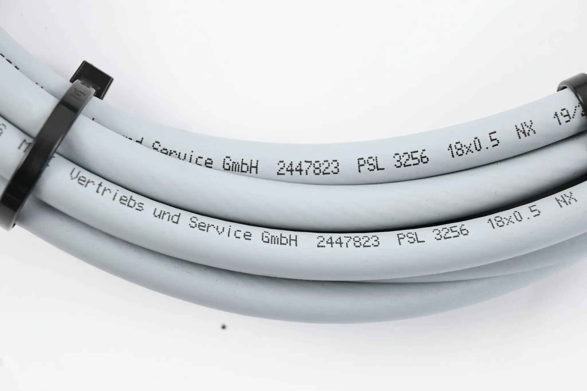 Produktfoto 1 von DMG Mori Verbindungskabel 2447823 ( PSL 3256 ) 18x05 NX