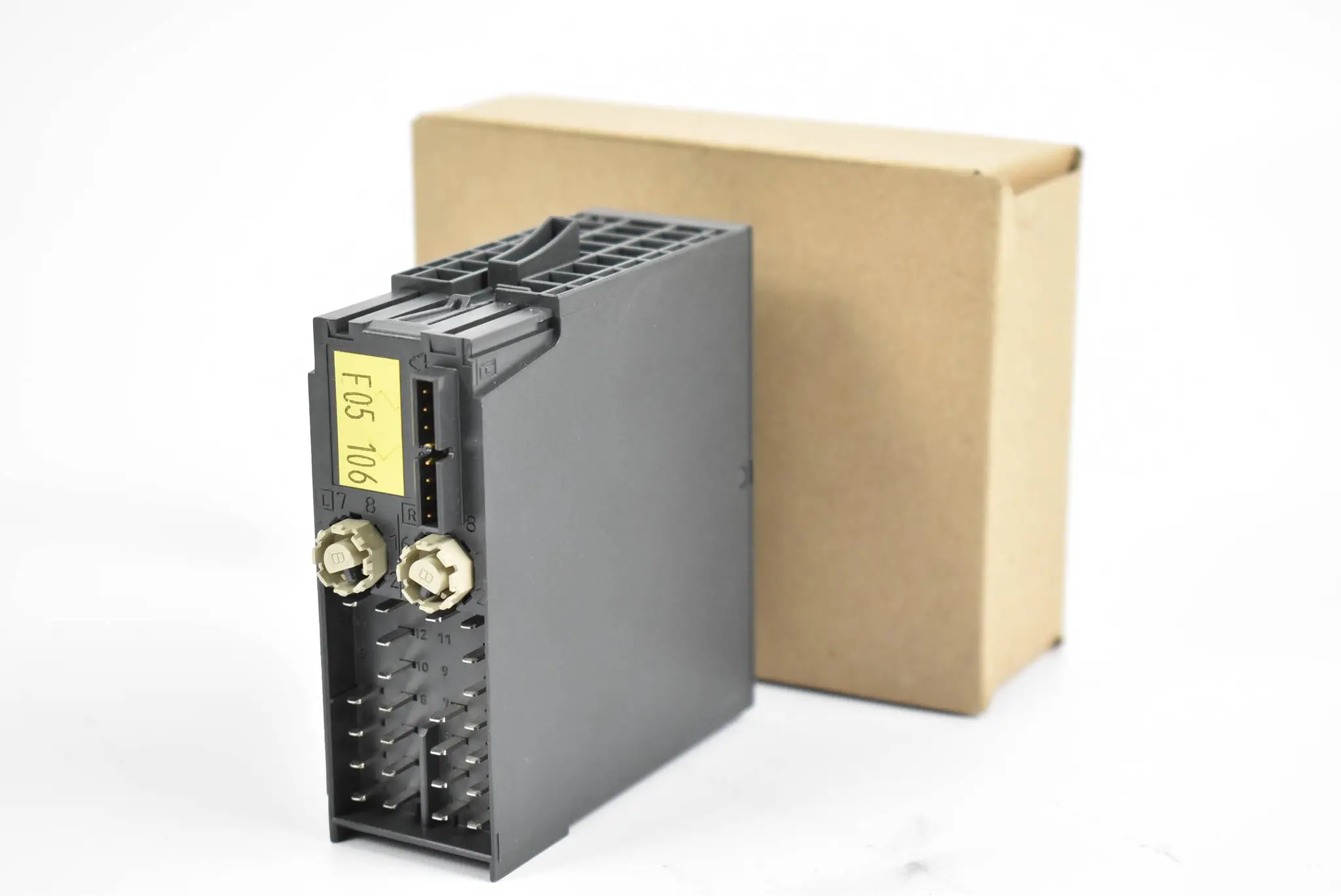 Produktfoto 1 von Siemens Simatic S7 6ES7 132-5SB00-0AB0 ( 6ES7132-5SB00-0AB0 )