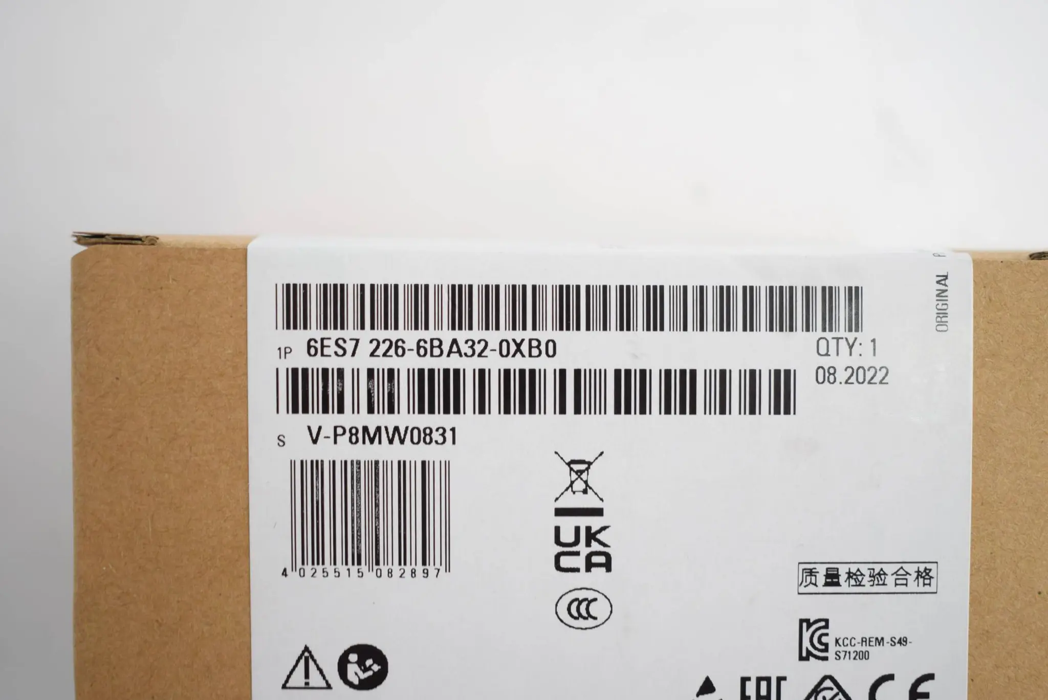 Produktfoto 1 von Siemens Simatic S7-1200 SM 1226 6ES7226-6BA32-0XB0 ( 6ES7 226-6BA32-0XB0 ) E. 05