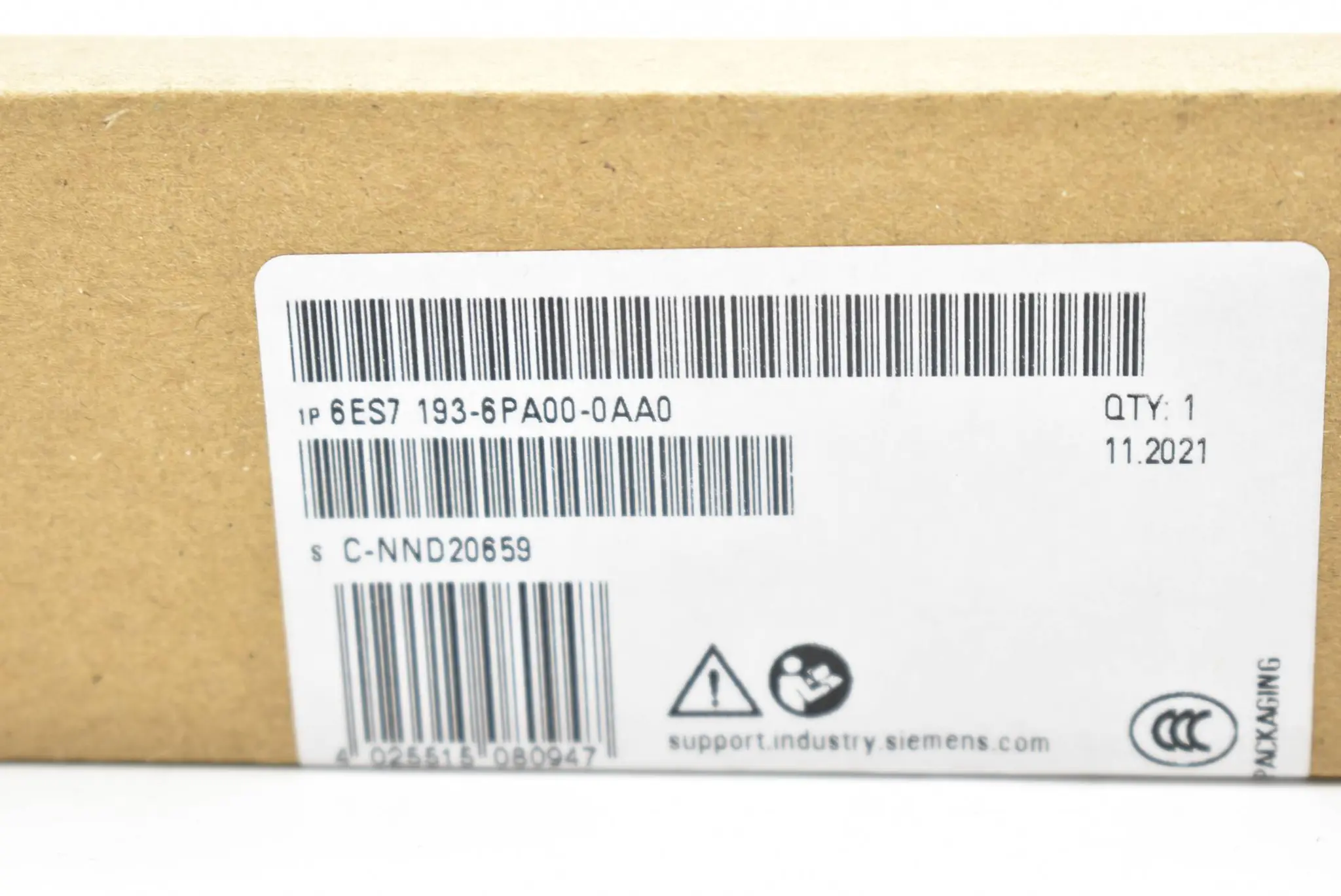 Produktfoto 1 von Siemens Simatic ET 200SP Servermodul 6ES7 193-6PA00-0AA0 ( 6ES7193-6PA00-0AA0 )