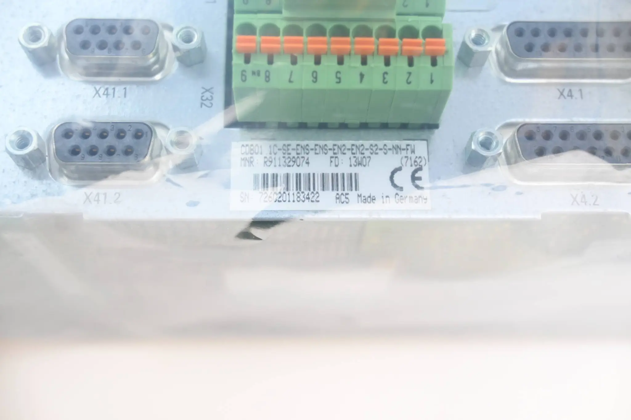 Produktfoto 1 von Rexroth Steuereinheit CDB01.1C-SE-ENS-ENS-EN2-EN2-S2-S-NN-FW ( R911329074 )