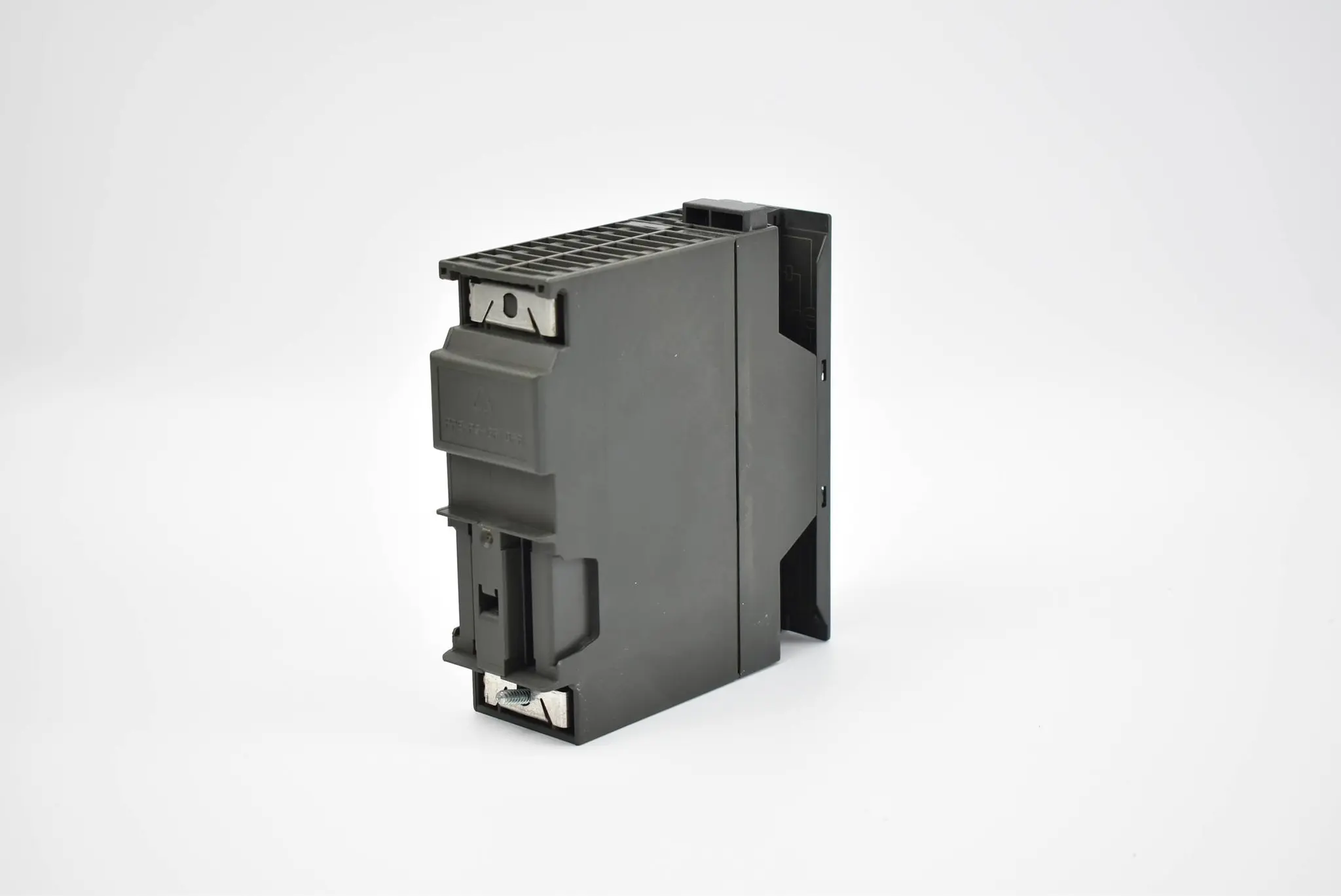 Produktfoto 1 von Siemens simatic S7-300 digital 6ES7 322-1BF00-0AA0 ( 6ES7322-1BF00-0AA0 )