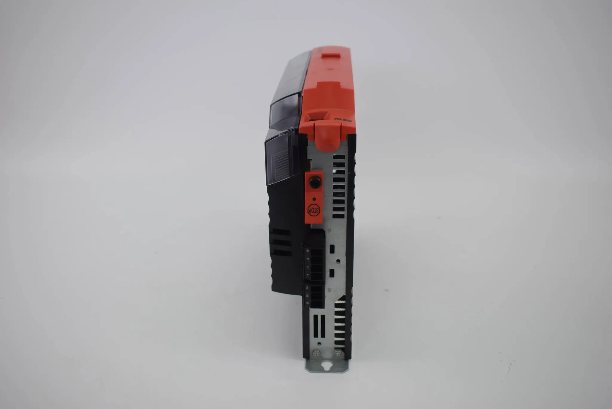 Produktfoto 1 von SEW Movidrive Umrichter MDX61B0005-5A3-4-00 / DFP21B