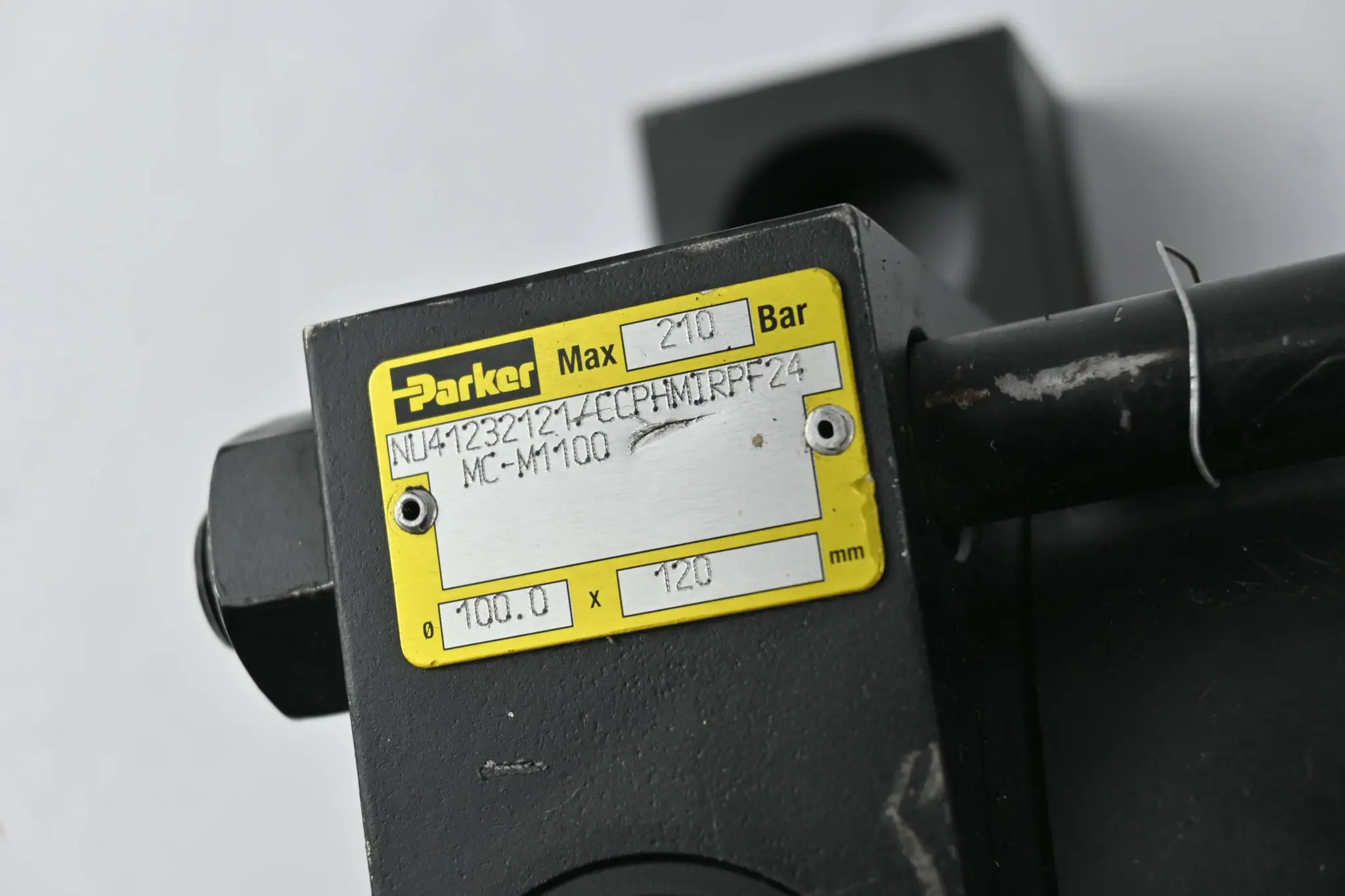 Produktfoto 1 von Parker Motor NU41232121/CCPHMIRPF24MC-M1100