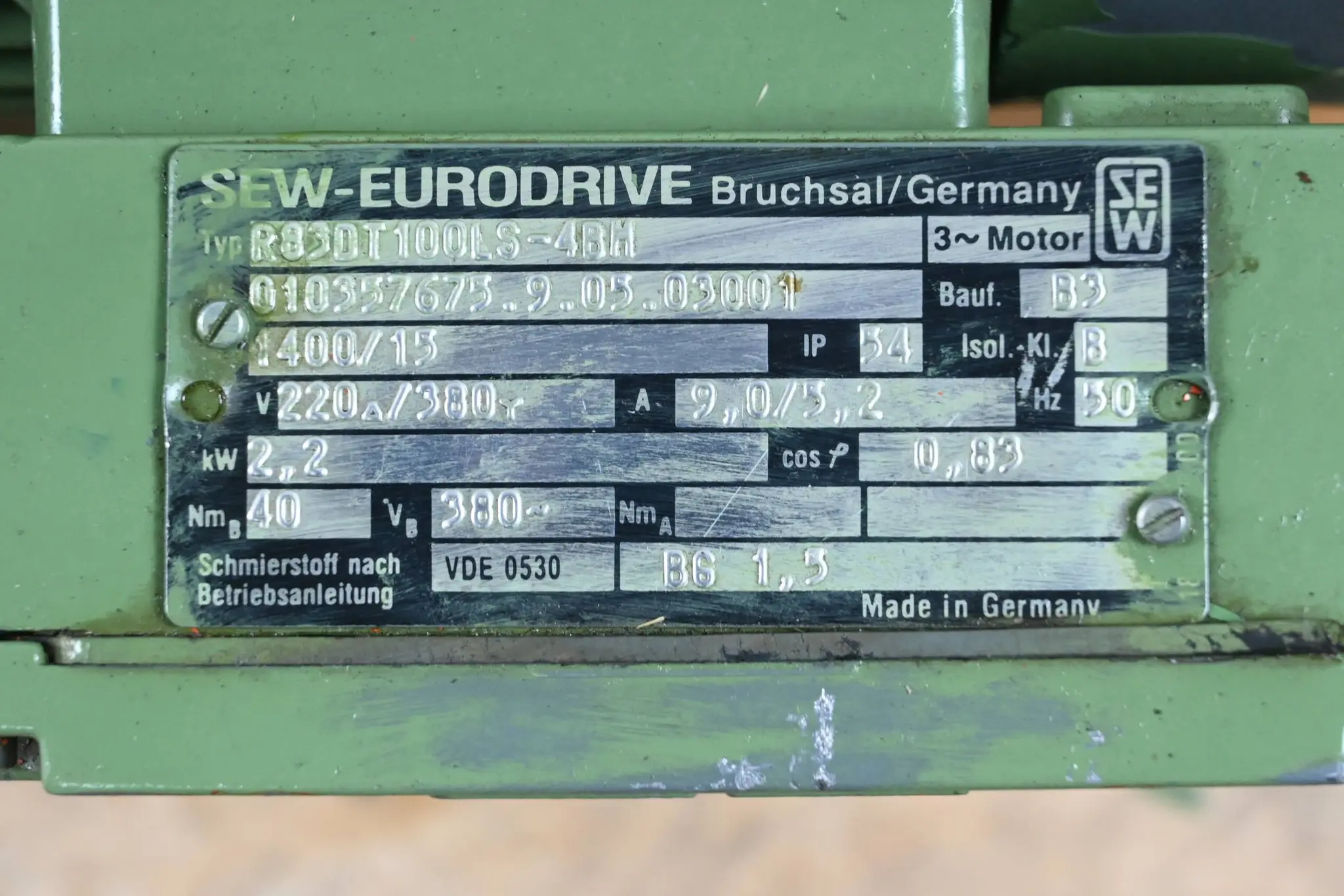 Produktfoto 1 von SEW-Eurodrive 3~ Getriebemotor R83DT100LS-4BM ( R83 DT100LS-4BM ) 2,2 kW