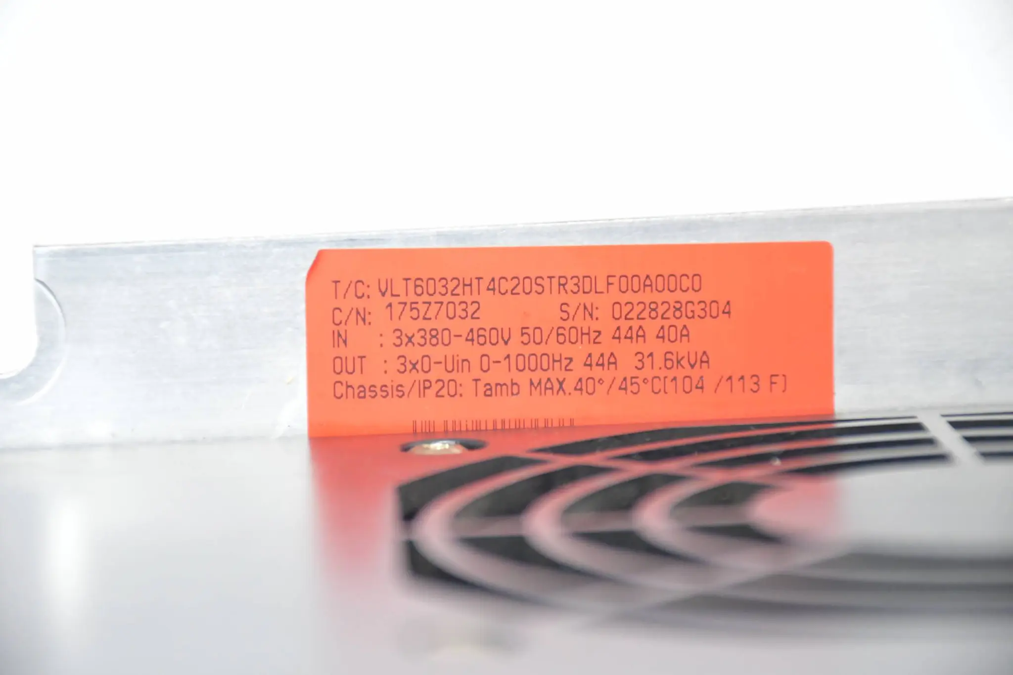 Produktfoto 1 von Danfoss Frequenzumrichter VLT 6000 HVAC VLT6032HT4C20STR30LF00A00C0 ( 175Z7032 )