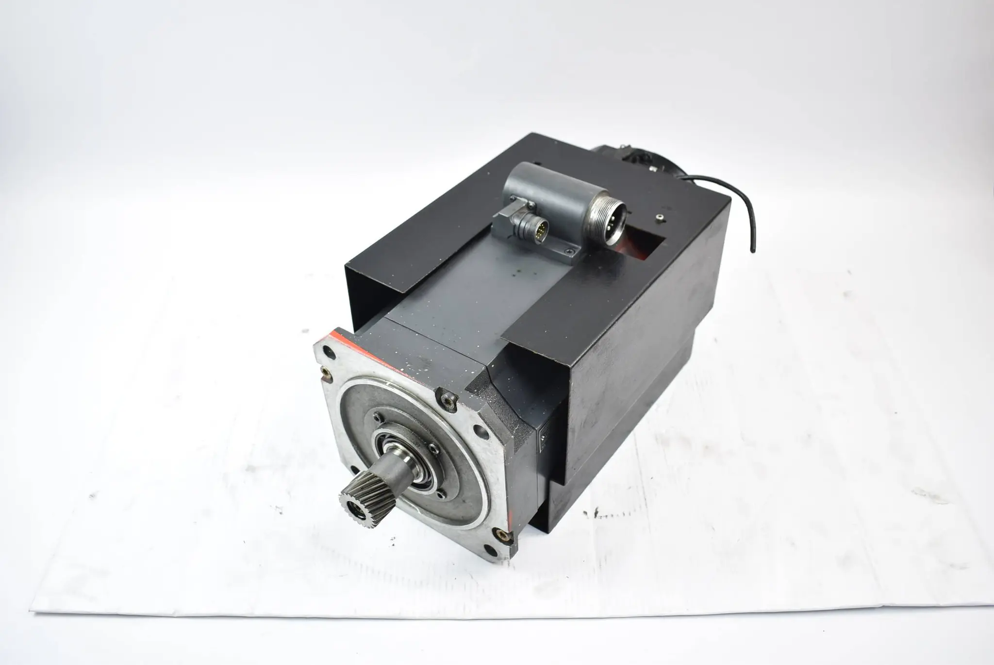 Produktfoto 1 von Siemens 3~ Permanent Magnet Motor 1FT3102-5AF91-9-Z ( 1FT3 102-5AF91-9-Z )