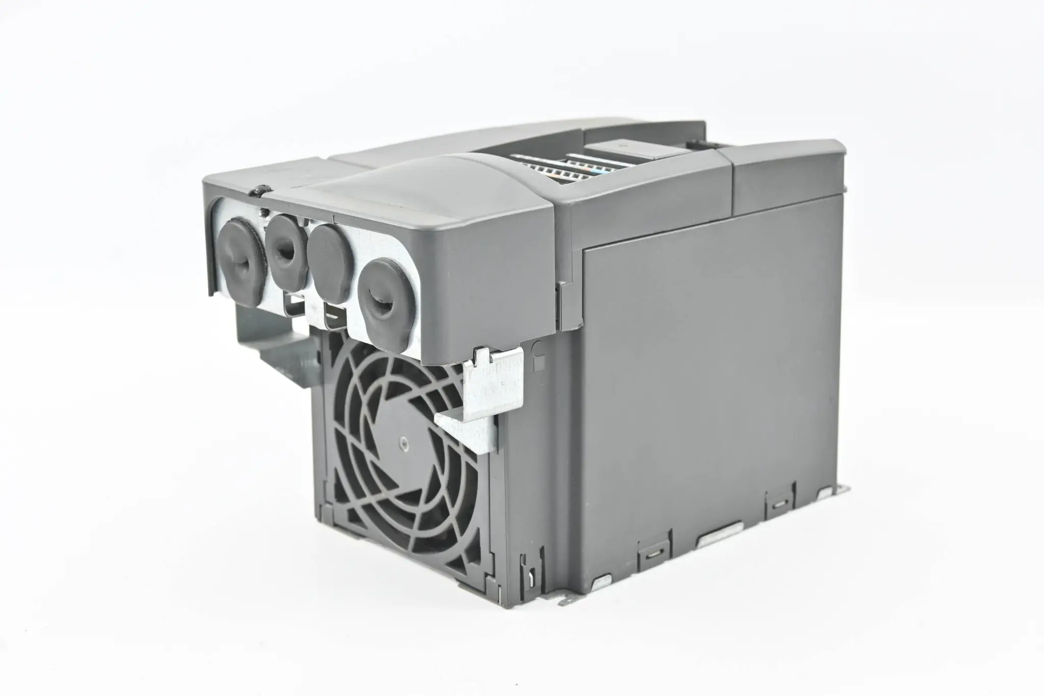 Produktfoto 1 von Siemens Micromaster 6SE6440-2AB21-5BA1 ( 6SE6 440-2AB21-5BA1 ) Vers. D04/2.11