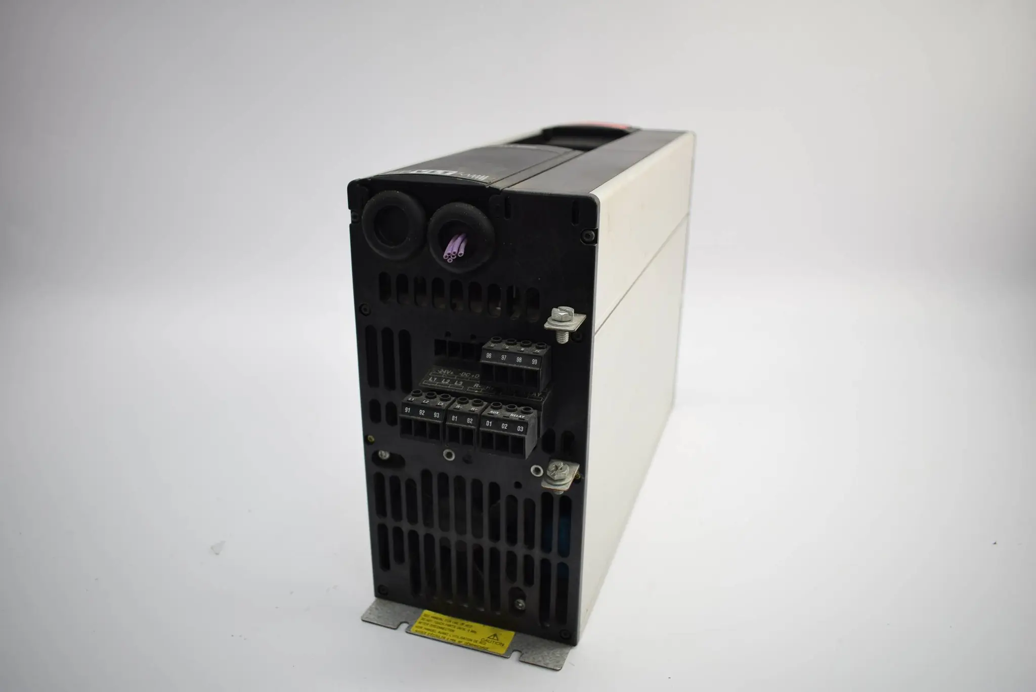 Produktfoto 1 von Danfoss VLT 5000 Frequenzumrichter VLT5006PT5B20SBR3D0F00A00C0 ( 175Z0062 )