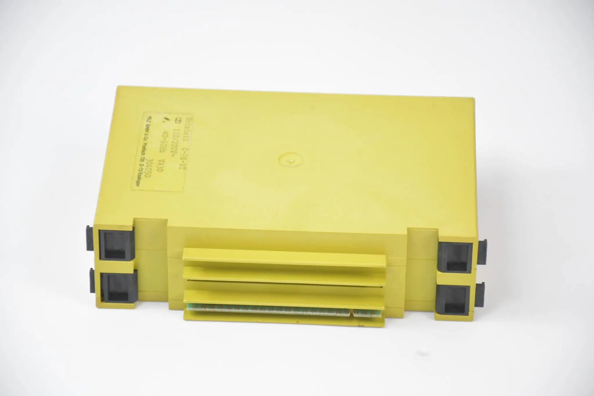 Produktfoto 1 von Pilz Netzteil C-P8-NT 110/220V ( 306050 )