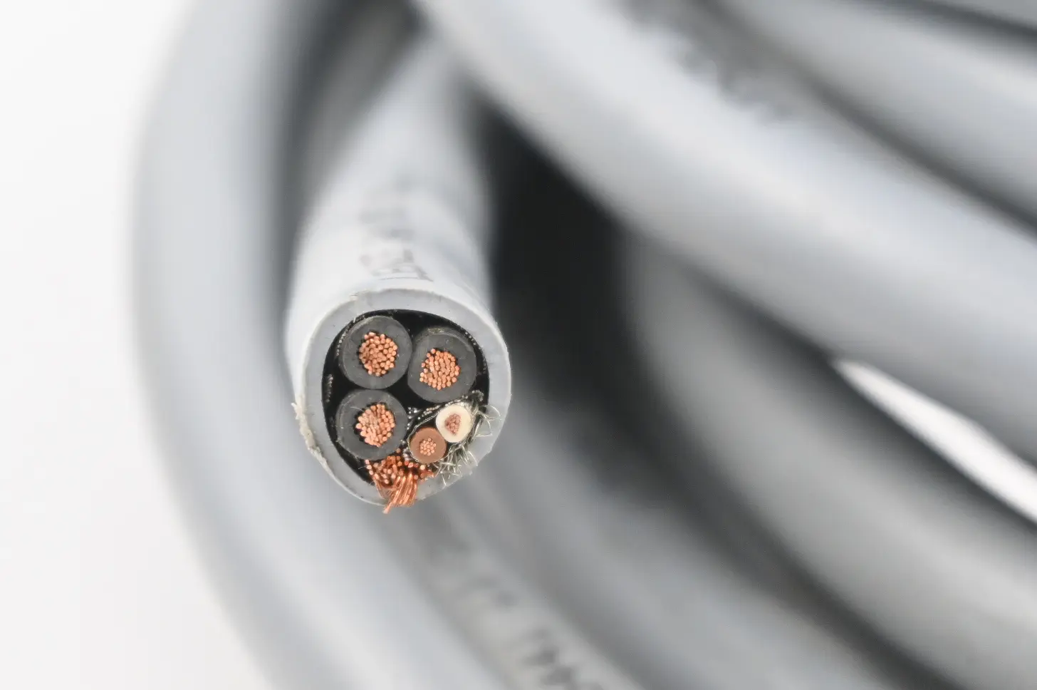 Produktfoto 1 von Lenze Anschlusskabel 340 793 ( 340793 ) ohne Anschlüsse ( 9,5m )