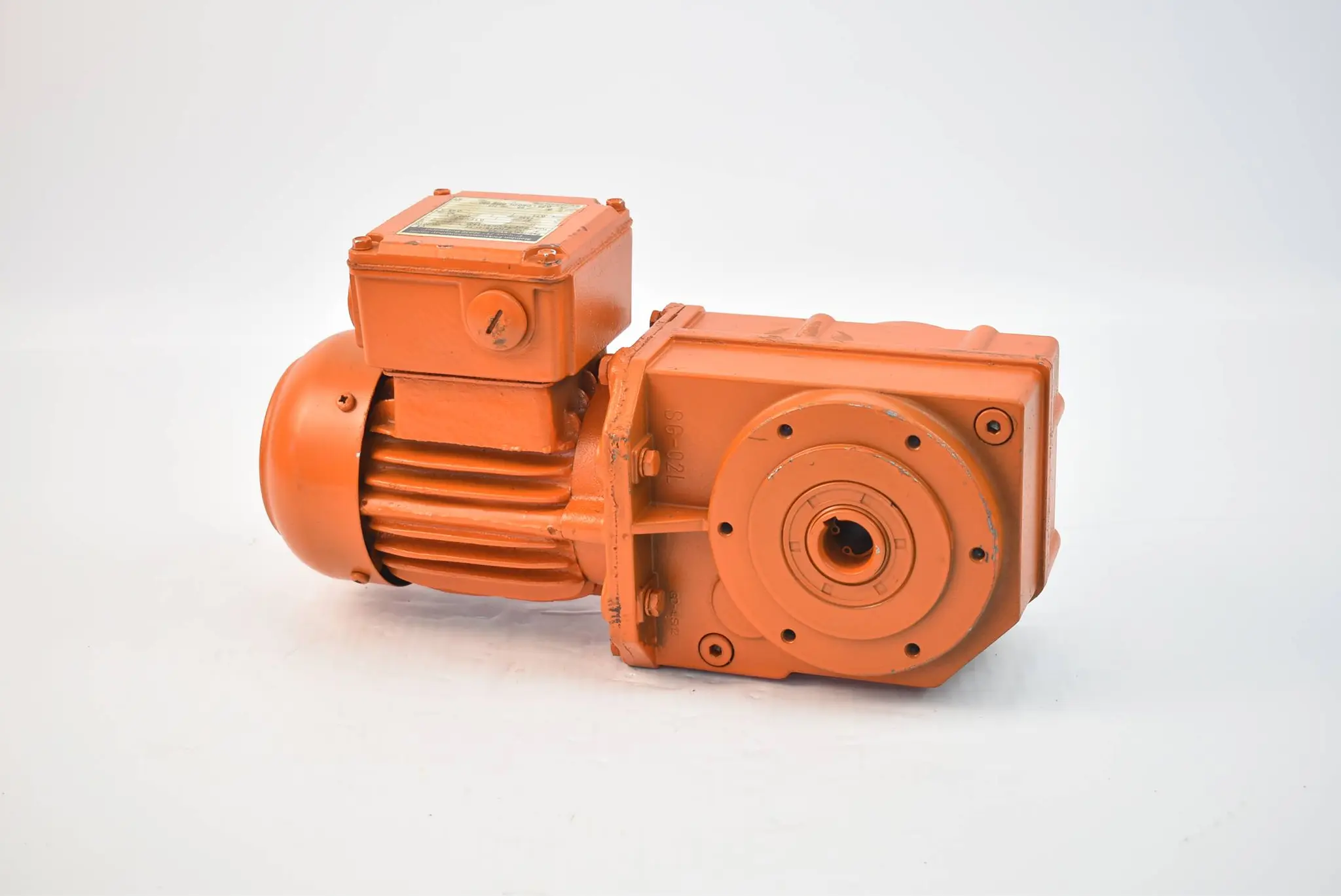 Produktfoto 1 von Steinlen Getriebemotor SG2-14/DK54-143 L ( 0,11kW 400V 1330/min 50Hz 0,45A )
