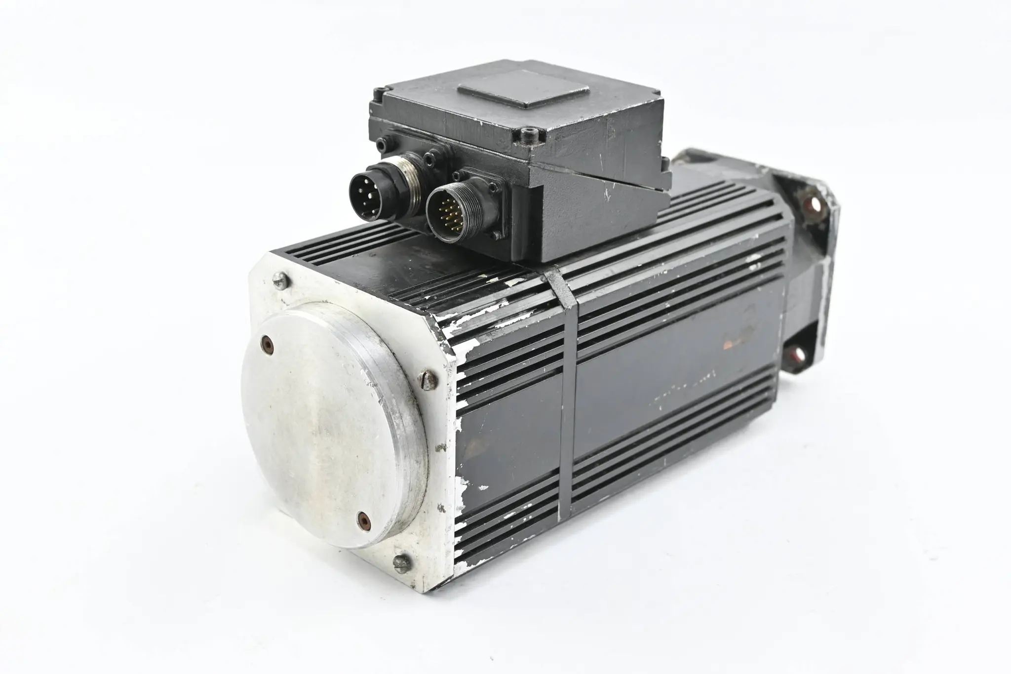Produktfoto 1 von AEG Permanent Magnet AC Servomotor FT421L-1102-11 ( 1.3kW 5.8A 2400/min )