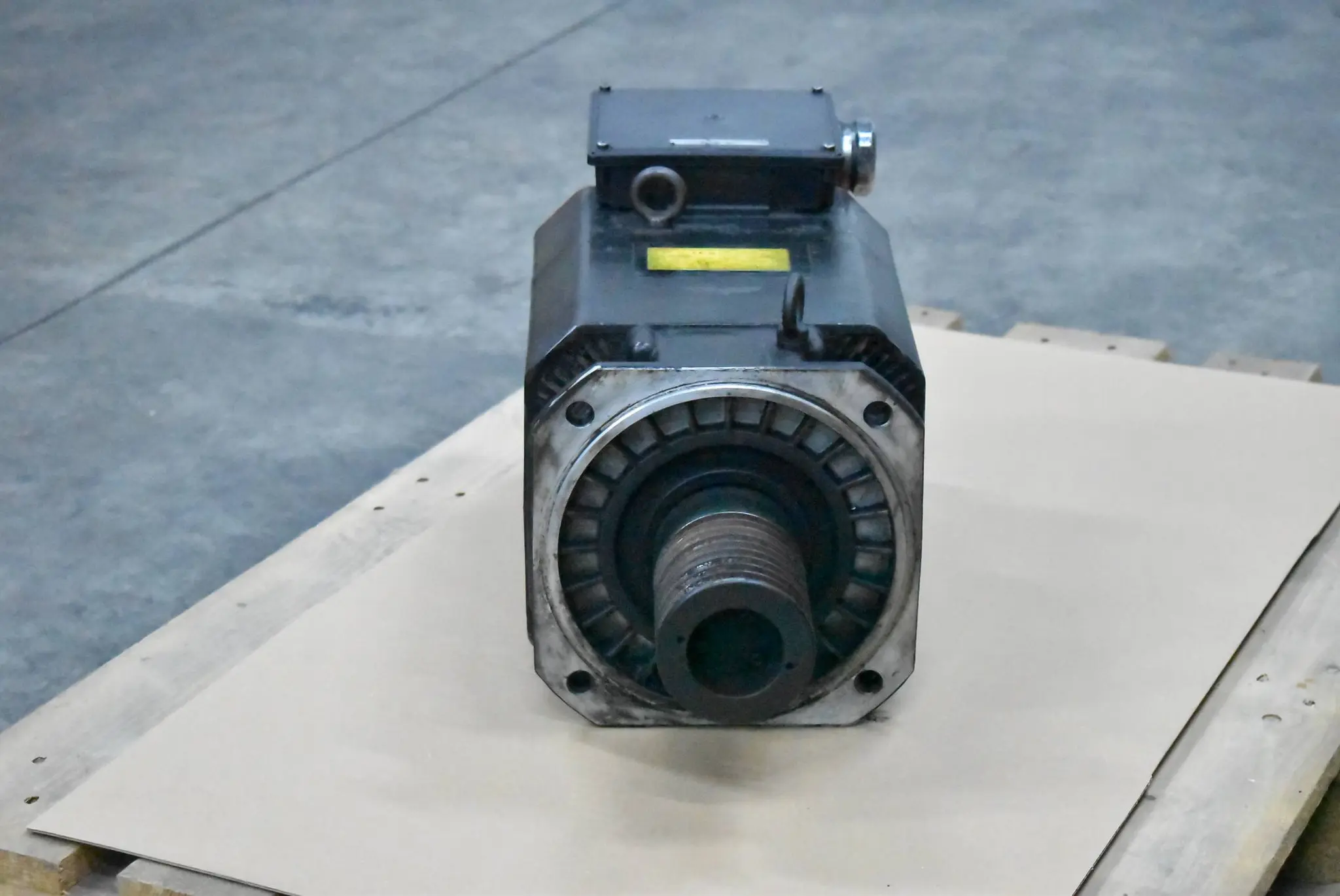 Produktfoto 1 von Fanuc Servomotor α12 11kW 53A 1500-6000rpm A06B-0856-B100