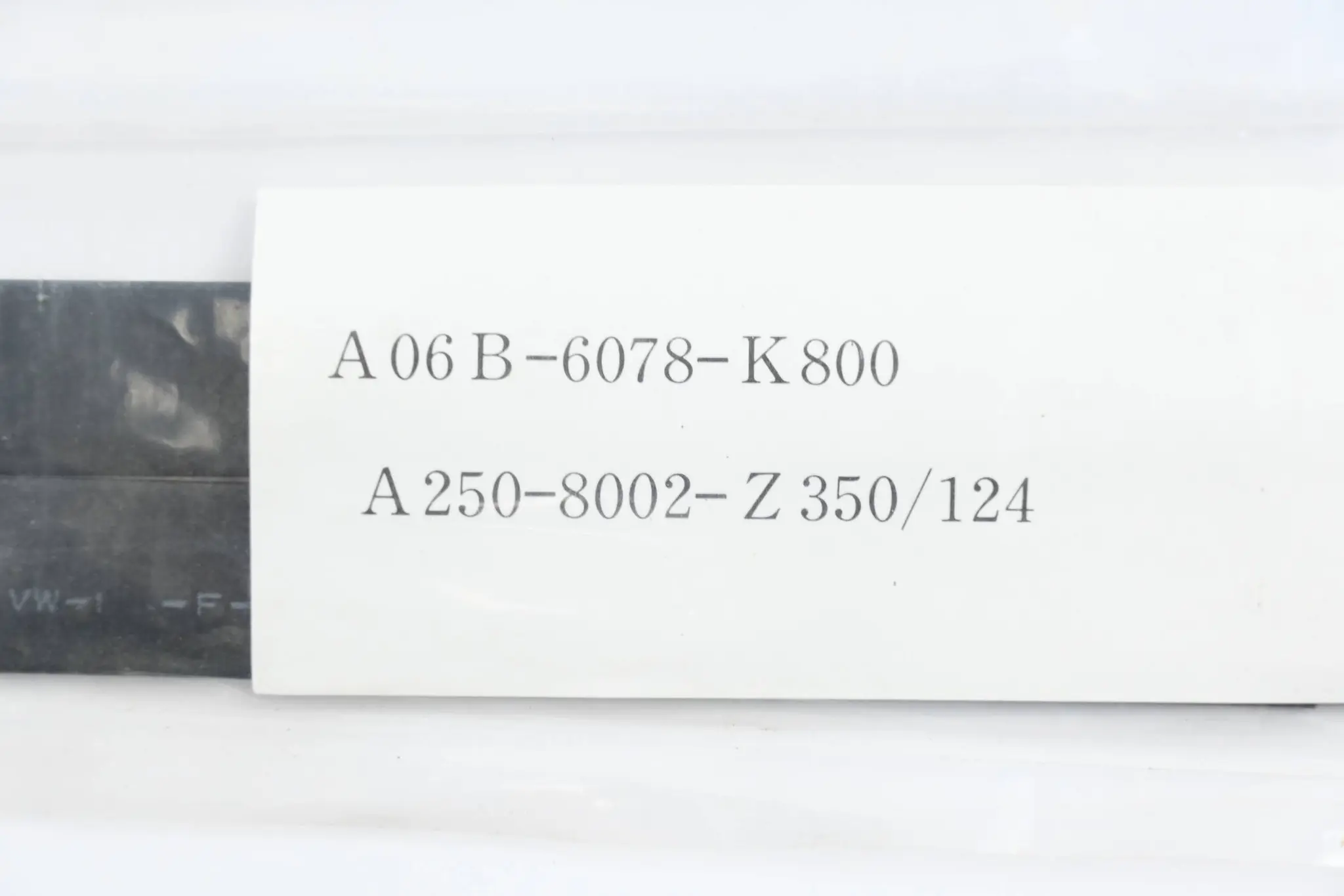Produktfoto 1 von Fanuc Sammelschiene 2 Stück A06B-6078-K800 ( A250-8002-Z350/124 )