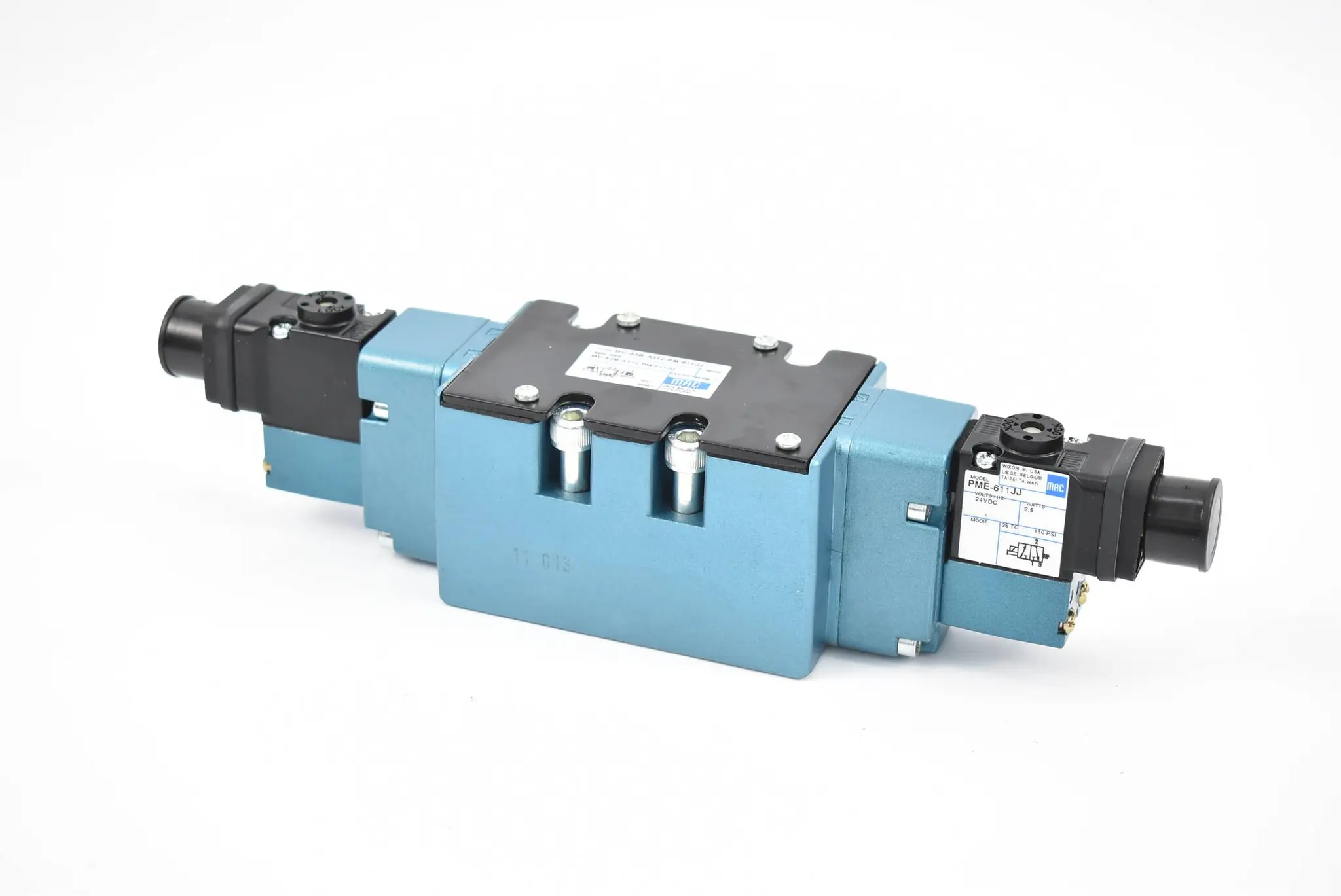 Produktfoto 1 von MAC Pneumatikventil 5/3 MV-A3B-A312-PM-611JJ