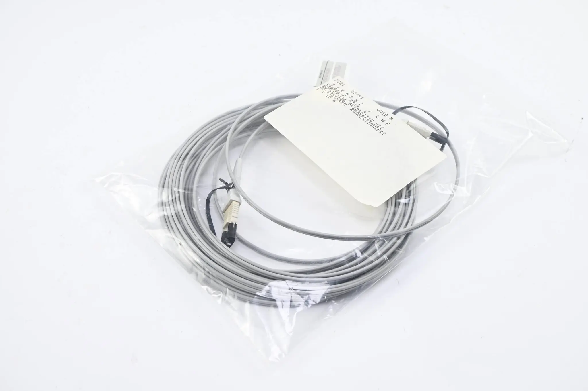 Produktfoto 1 von Siemens Simatic S5 Steckleitung 6ES5733-8CB00 ( 6ES5 733-8CB00 ) 10,0m