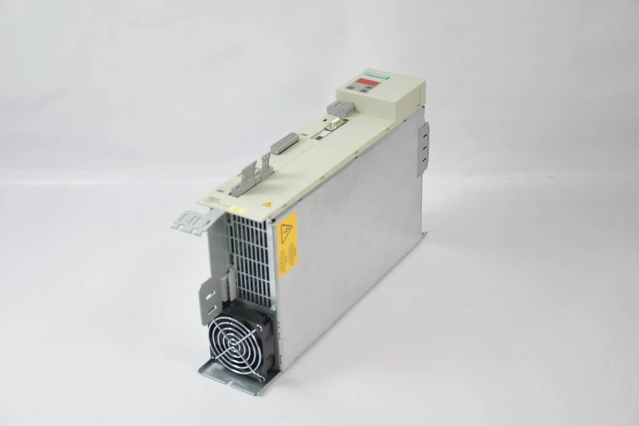 Produktfoto 1 von Siemens Masterdrives VC DC/AC Drive 6SE7021-0TP60-Z ( 6SE7 021-0TP60-Z ) Ver. B