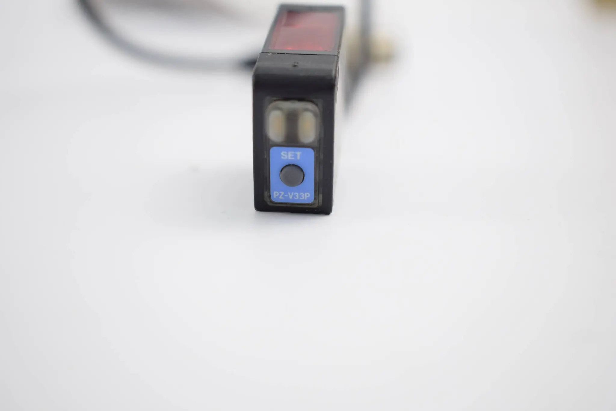 Produktfoto 1 von Keyence fotoelektrischer Sensor 12-24VDC M12-Stecker PNP ( PZ-V33P )