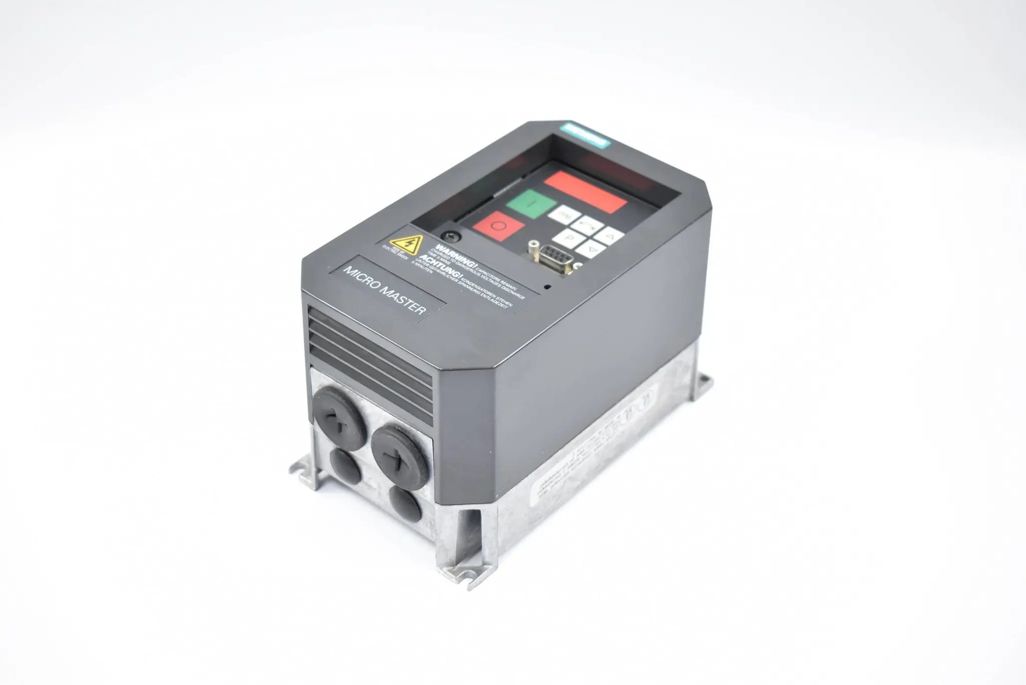 Produktfoto 1 von Siemens Simovert P Micromaster 6SE3112-8BA40 ( 6SE3 112-8BA40 ) 0,75HP 550W