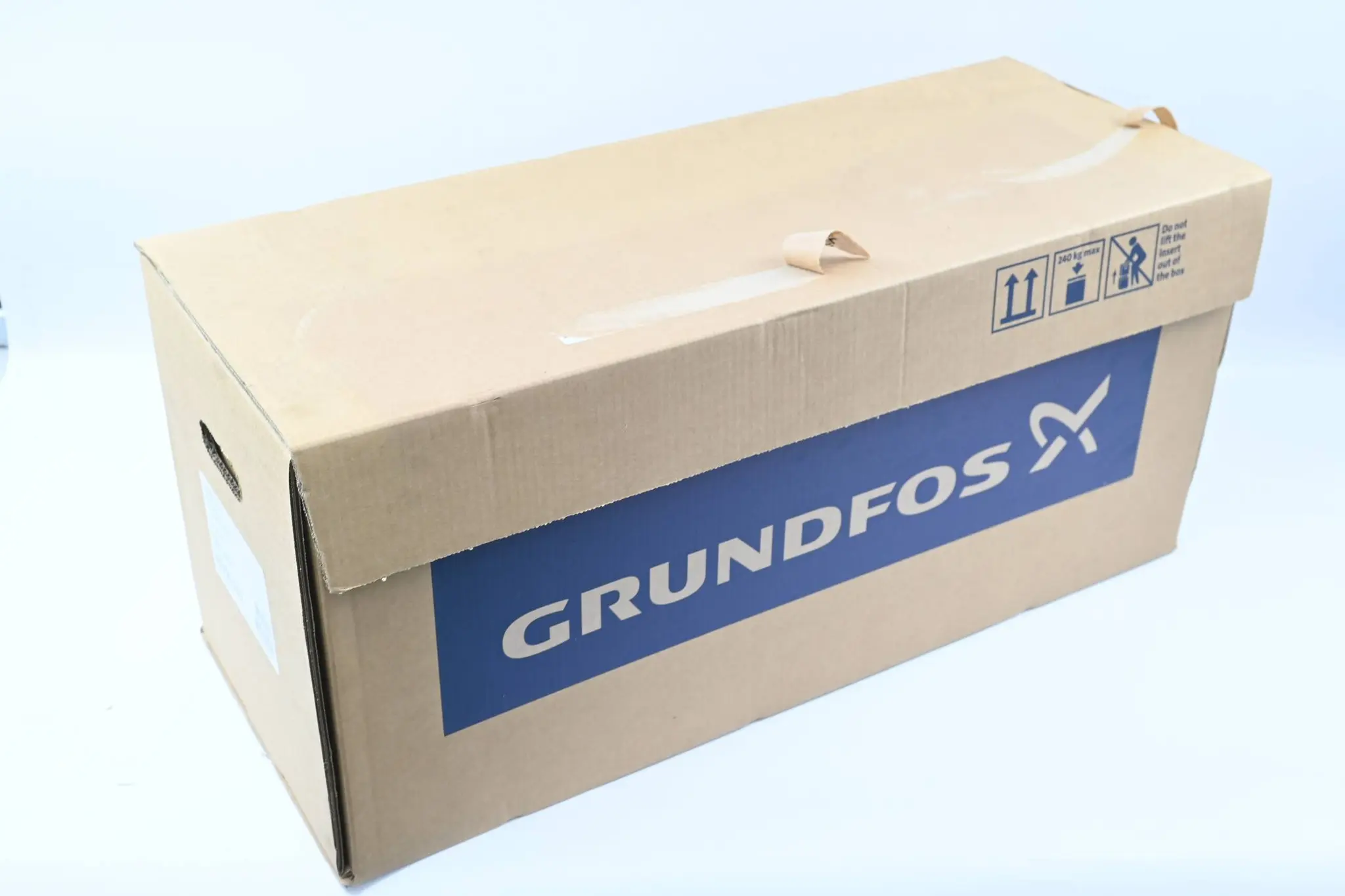 Produktfoto 1 von Grundfos horizontale Saugpumpe CME15-1 A-R-I-E-AQQE S-A-D-N