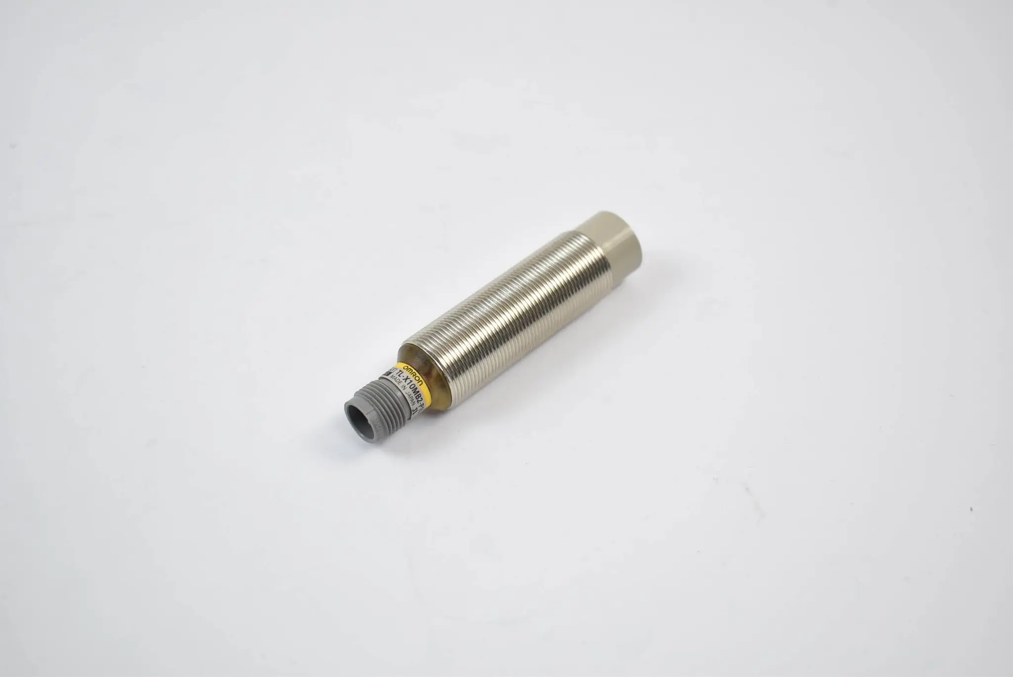 Produktfoto 1 von Omron Proximity Switch Näherungsschalter 12 - 24 VDC ( TL-X10MB2-P1L )