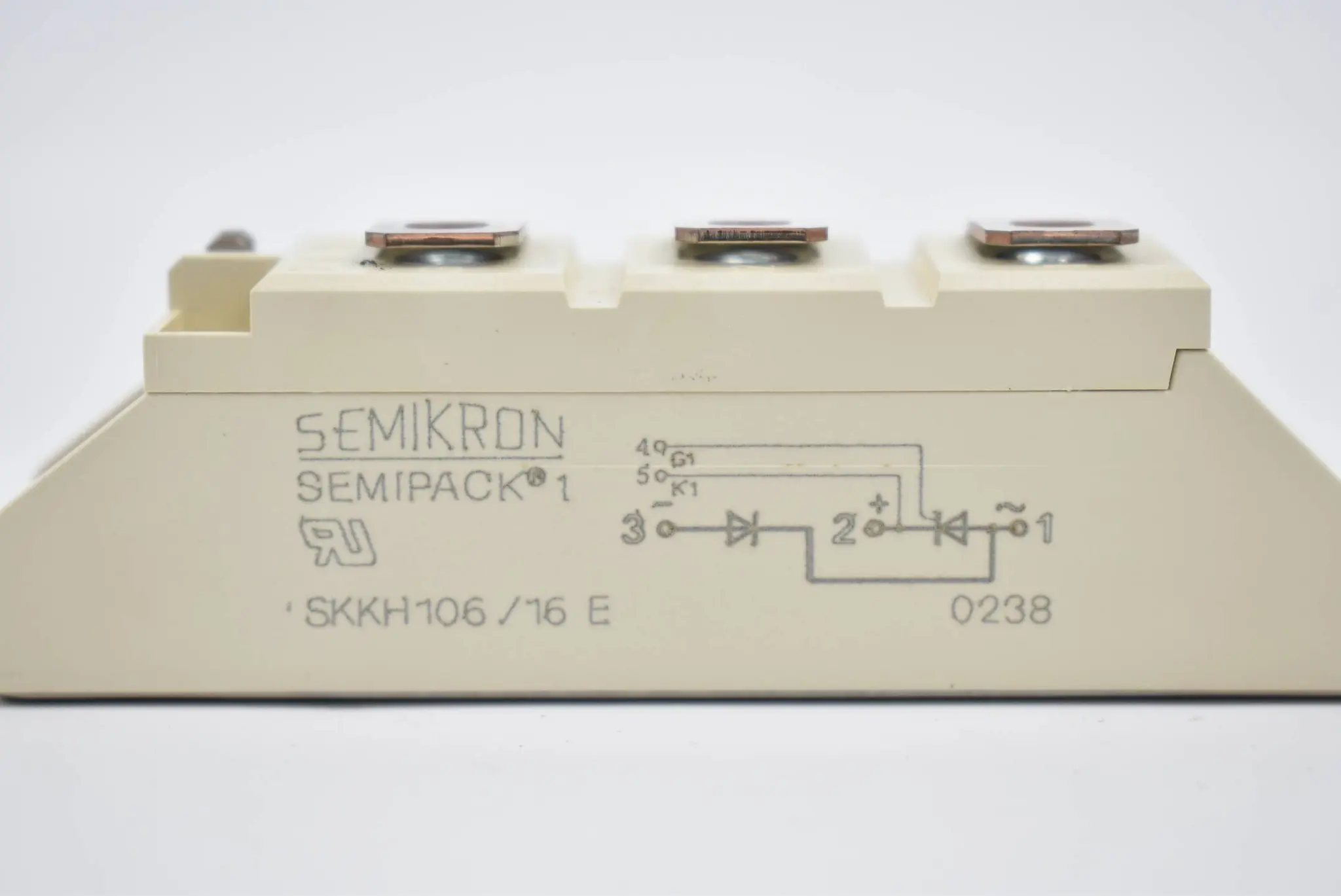 Produktfoto 1 von Danfoss Semikron Gleitrichter für VLT 5075 SKKH106/16E ( 176F1134 )