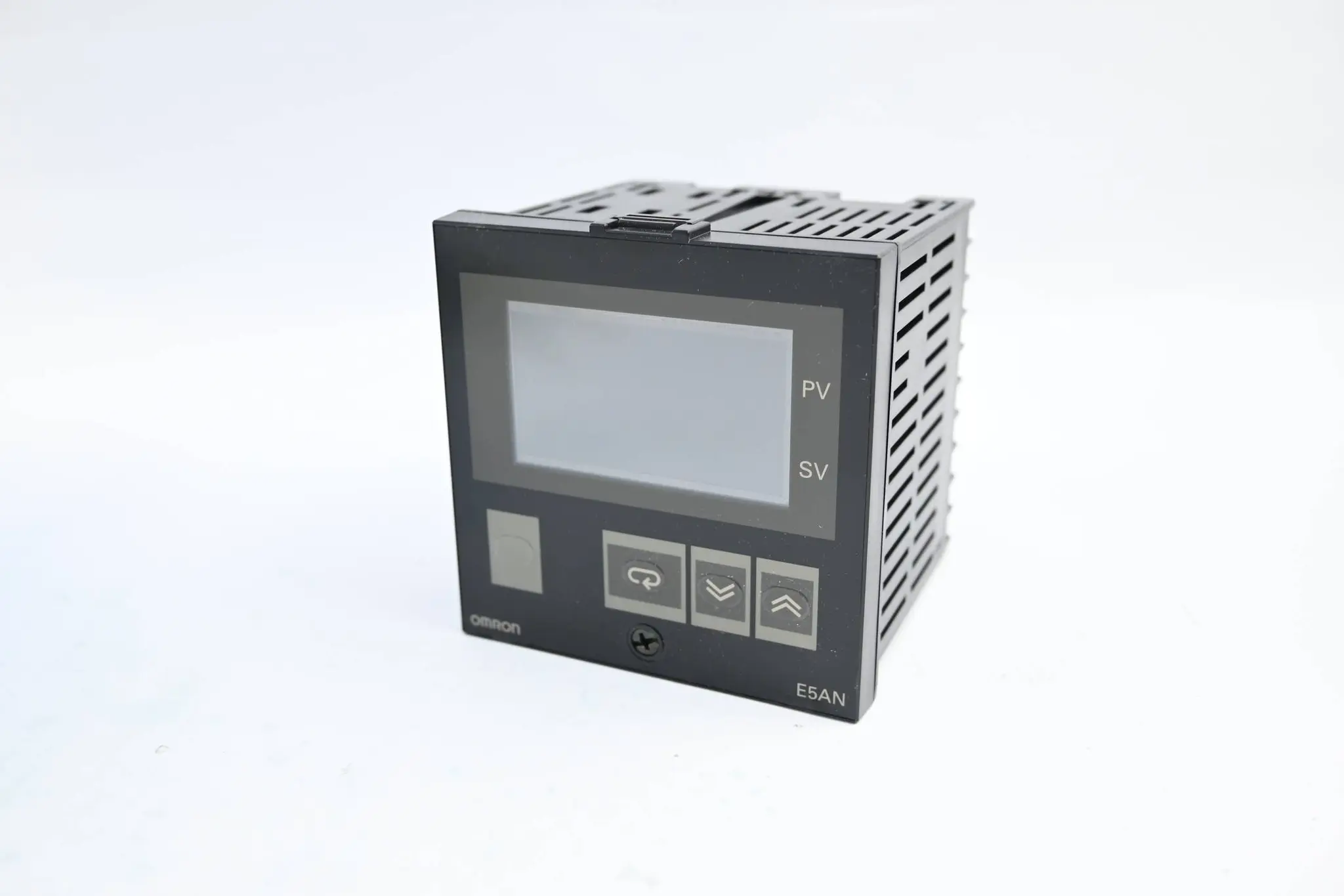 Produktfoto 1 von Omron Temperatur Controller Multi Range 100-240VAC ( E5AN-Q3HMTC-500 )