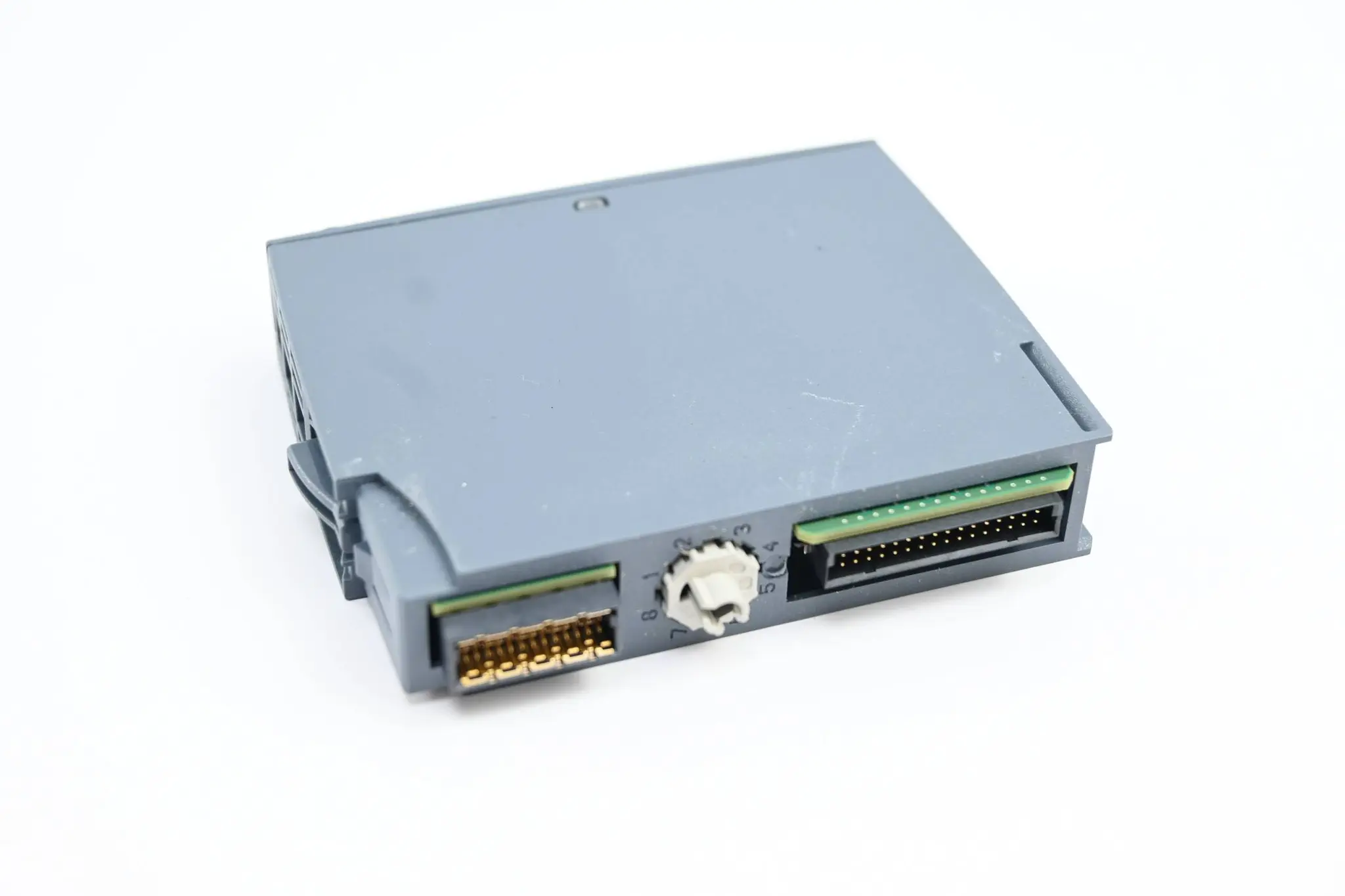 Produktfoto 1 von Siemens Simatic ET200SP digital 6ES7132-6BF00-0CA0 ( 6ES7 132-6BF00-0CA0 )