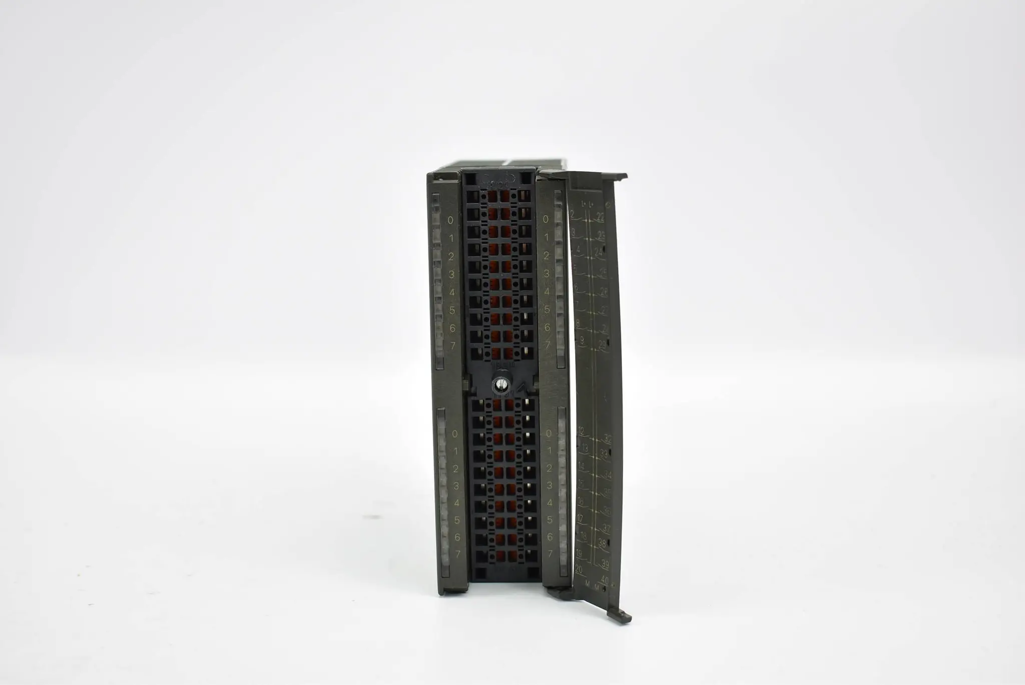 Produktfoto 1 von Siemens Simatic S7-300 SM321 6ES7321-1BL00-0AA0 ( 6ES7 321-1BL00-0AA0 ) E1-5