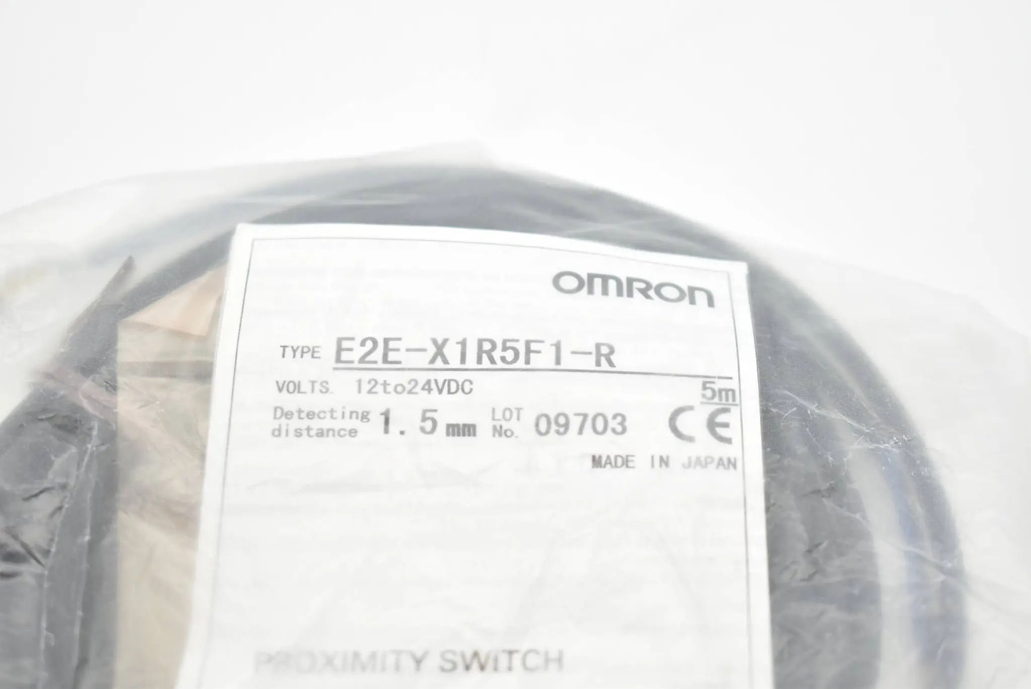 Produktfoto 1 von Omron Proximity Switch E2E-X1R5F1-R ( E2EX1R5F1R )
